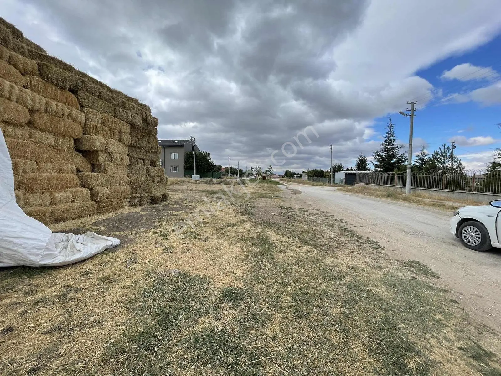 Özgün'den Sakintepe Mahallesi Mükemmel Konumda Konut İmarlı Arsa — fotoğraf 2