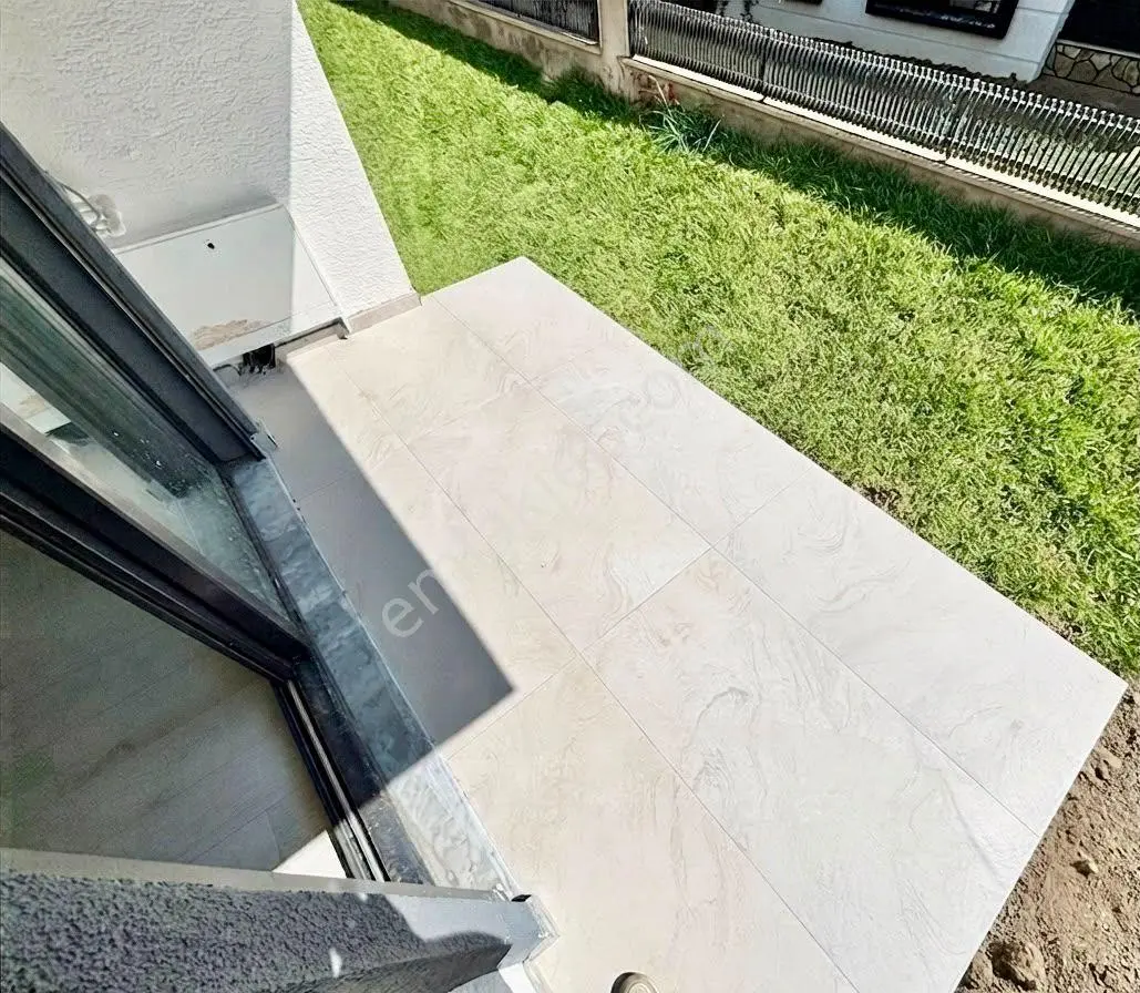 ꧁ay Emlaktan꧂küçükkuyu'da Kazdağlarının Eteklerinde Bahçe Kullanımlı Müstakil Tadında 2+1 Lüx Daire — fotoğraf 33