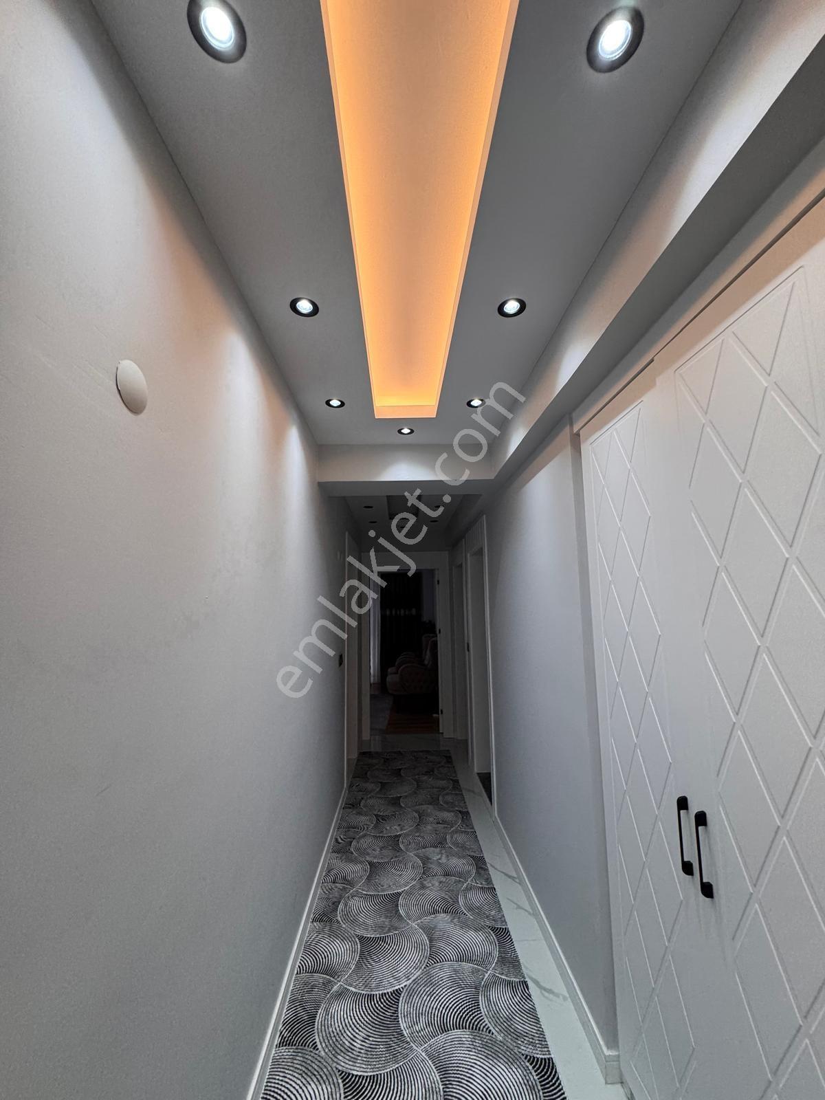 Zeybek Emlaktan Reşadiye' De 3+1 Lüks Dairemiz Satılıktır — fotoğraf 32