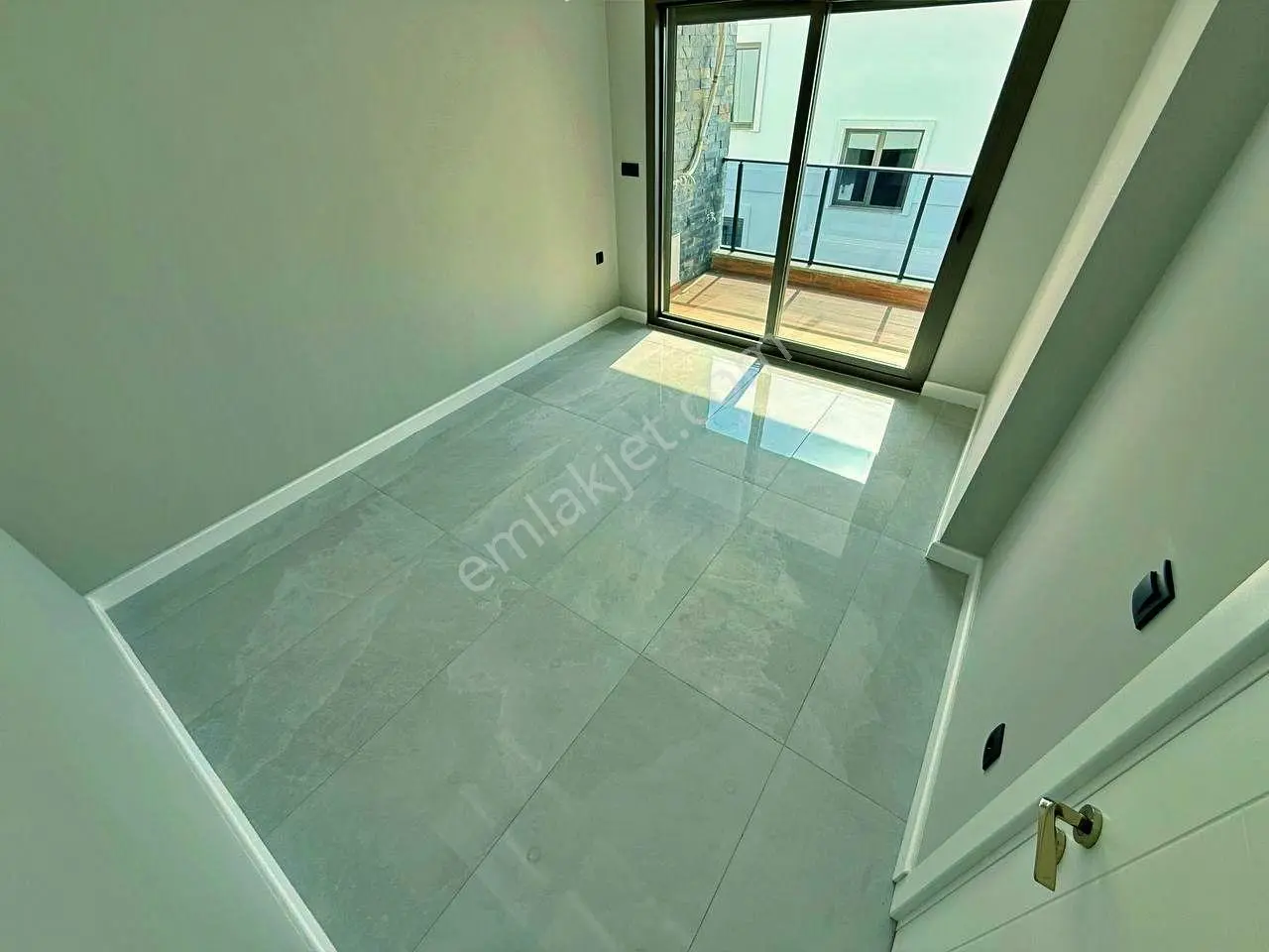 Uytundan Akçay Kızılkeçilide Yerden Isıtmalı 2+1 Lüks Daire — fotoğraf 8