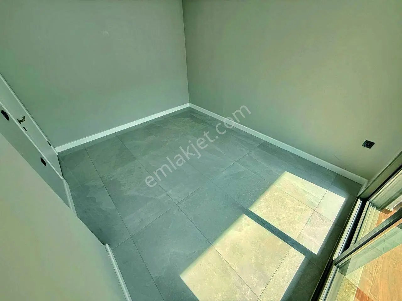 Uytundan Akçay Kızılkeçilide Yerden Isıtmalı 2+1 Lüks Daire — fotoğraf 18