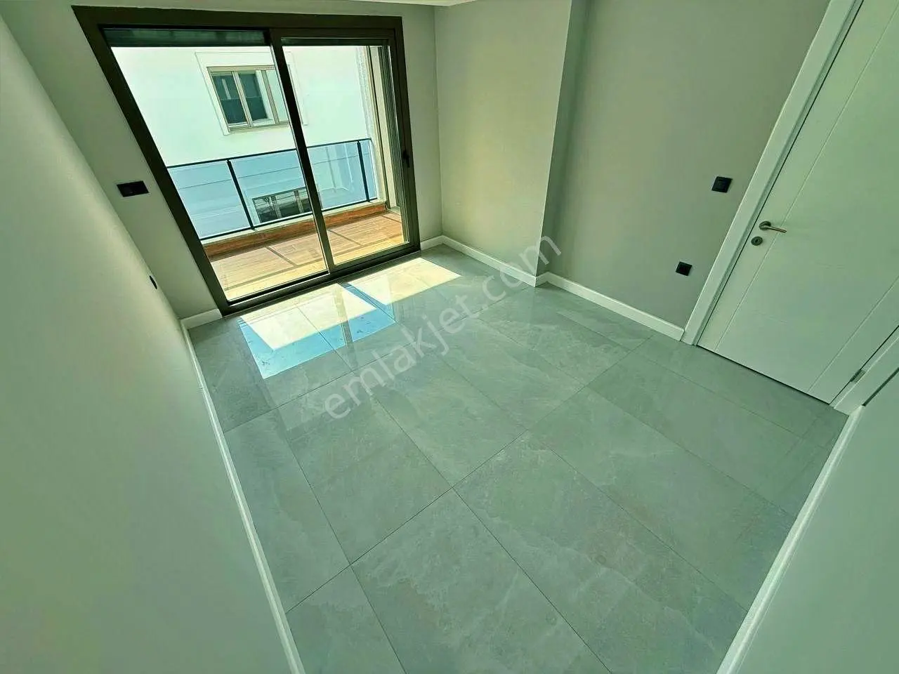 Uytundan Akçay Kızılkeçilide Yerden Isıtmalı 2+1 Lüks Daire — fotoğraf 22