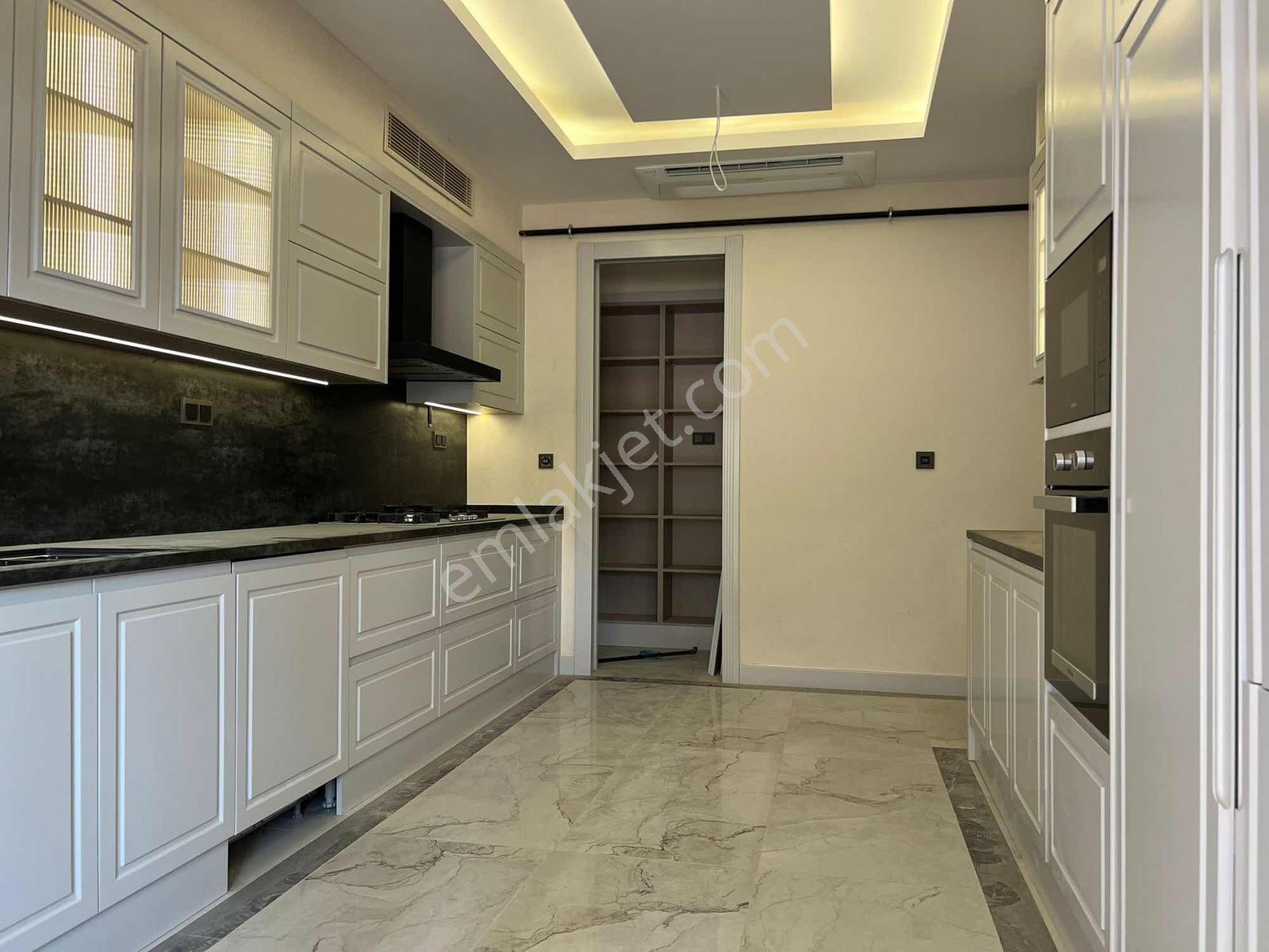 Cadde Maslakta 4+1 Ara Kat Prestijli Ve Konforlu Daire — fotoğraf 9
