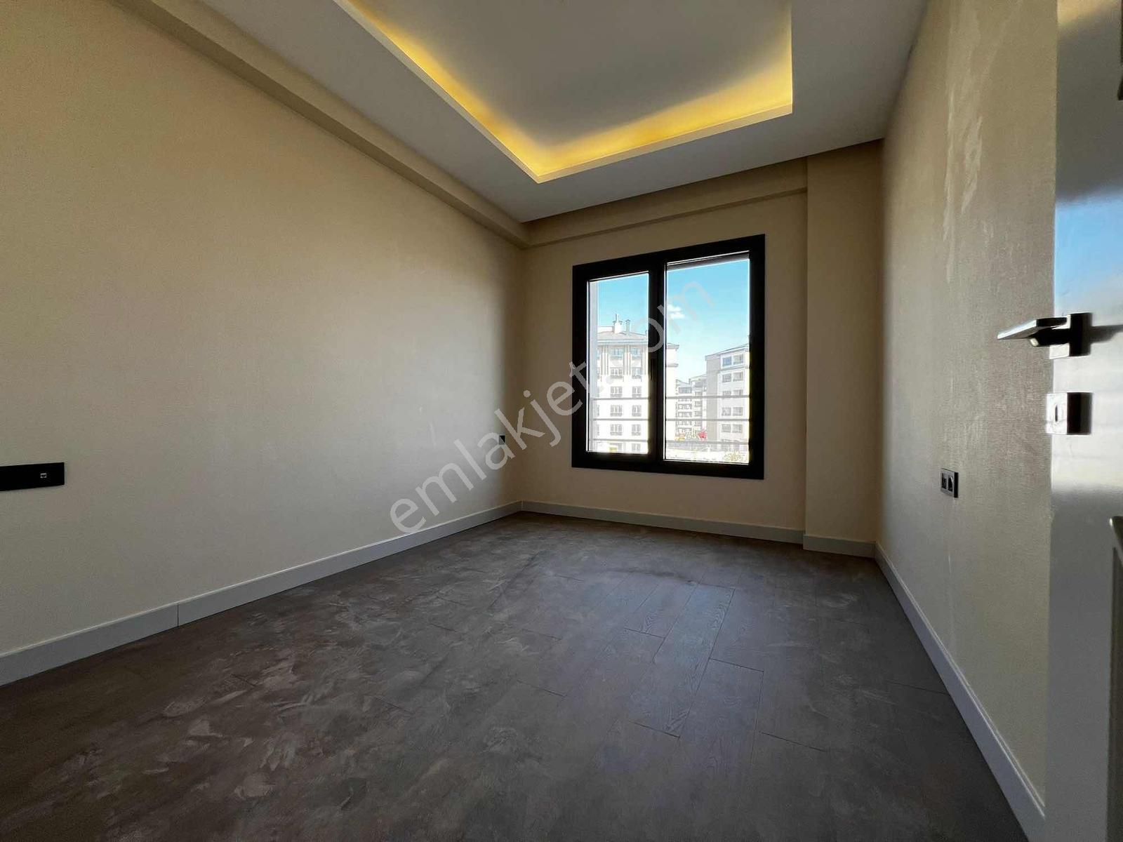 Cadde Maslakta 4+1 Ara Kat Prestijli Ve Konforlu Daire — fotoğraf 17