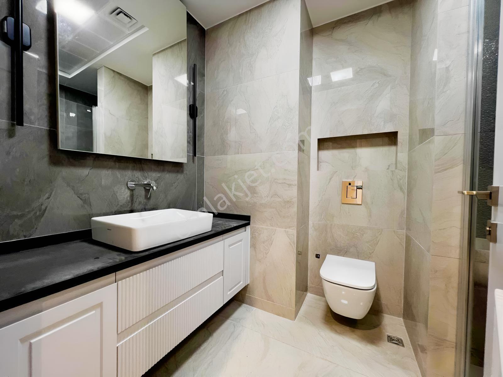 Cadde Maslakta 4+1 Ara Kat Prestijli Ve Konforlu Daire — fotoğraf 23