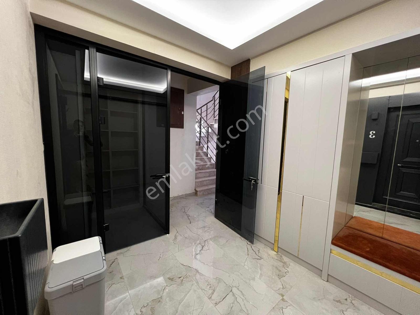 Cadde Maslakta 4+1 Ara Kat Prestijli Ve Konforlu Daire — fotoğraf 31