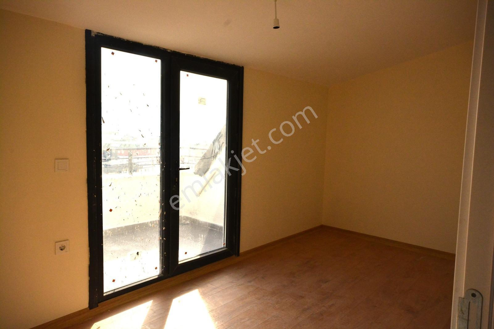 Satılık 4+1 Üst Dublek 120 M2 Cadde Üzerinde Daire Sıfır Daire — fotoğraf 7