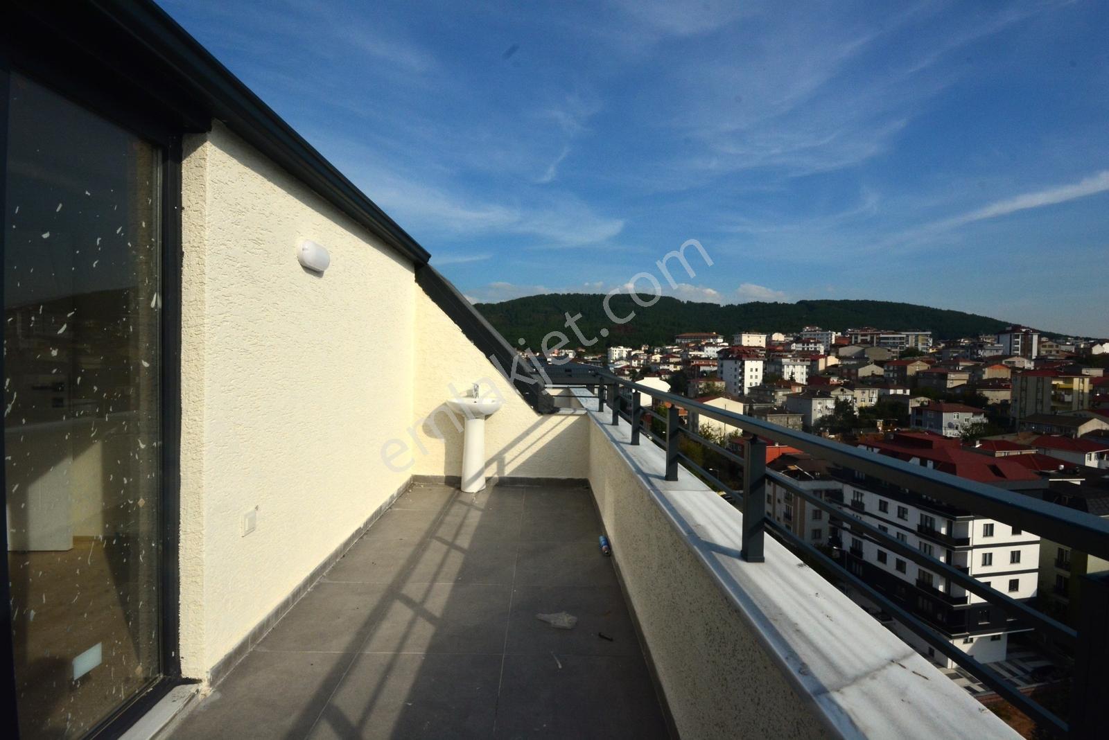 Satılık 4+1 Üst Dublek 120 M2 Cadde Üzerinde Daire Sıfır Daire — fotoğraf 8