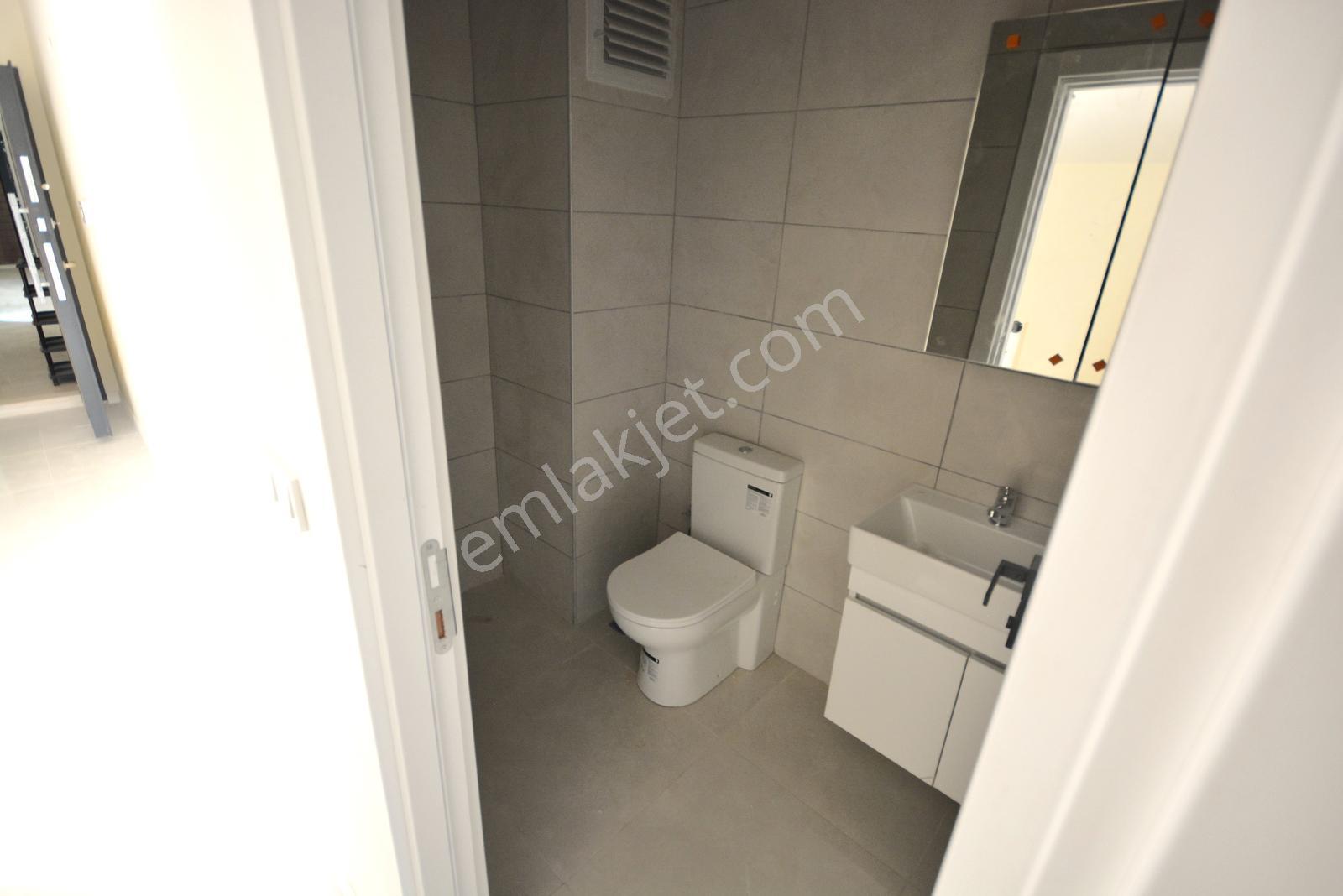 Satılık 4+1 Üst Dublek 120 M2 Cadde Üzerinde Daire Sıfır Daire — fotoğraf 11