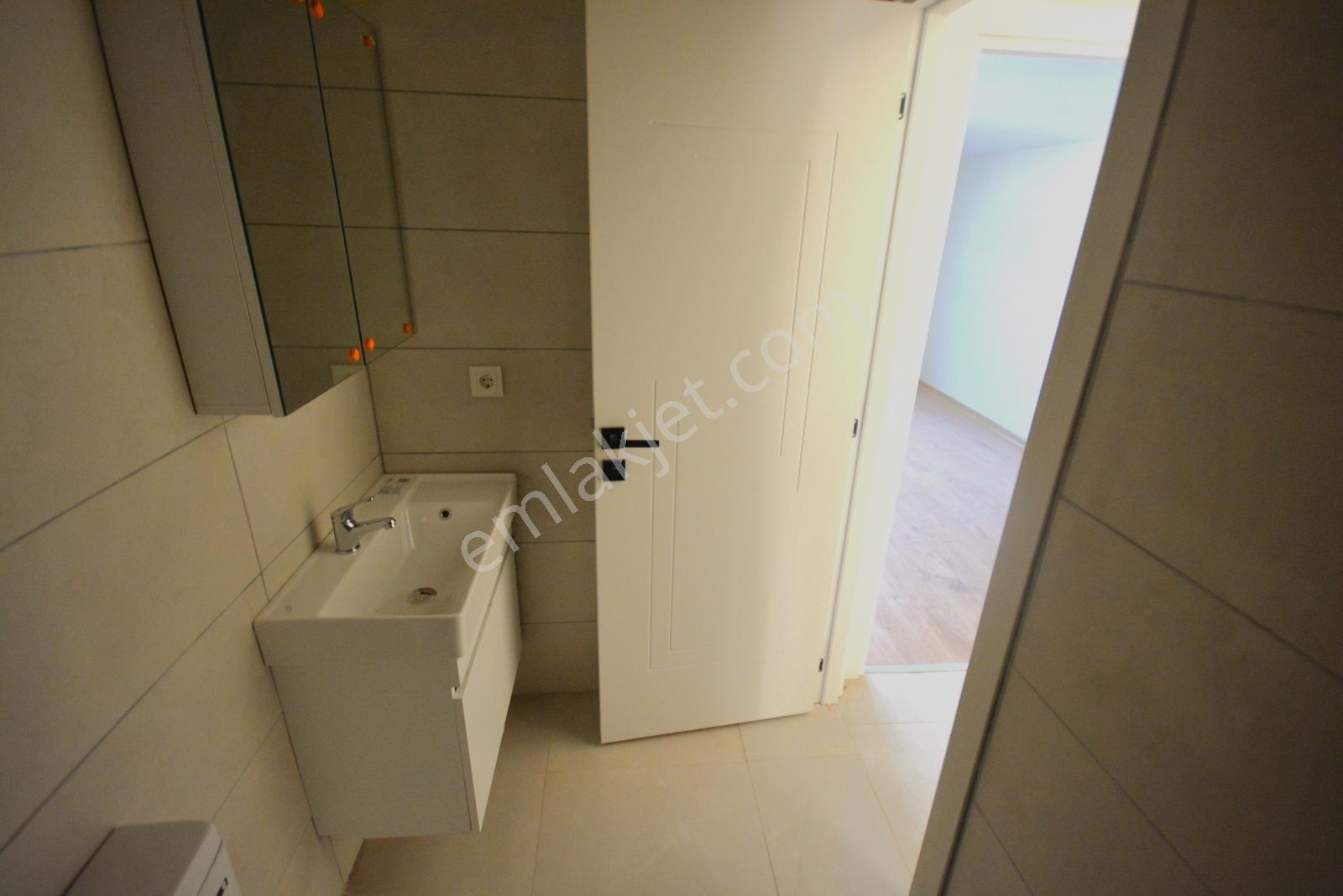 Satılık 4+1 Üst Dublek 120 M2 Cadde Üzerinde Daire Sıfır Daire — fotoğraf 12