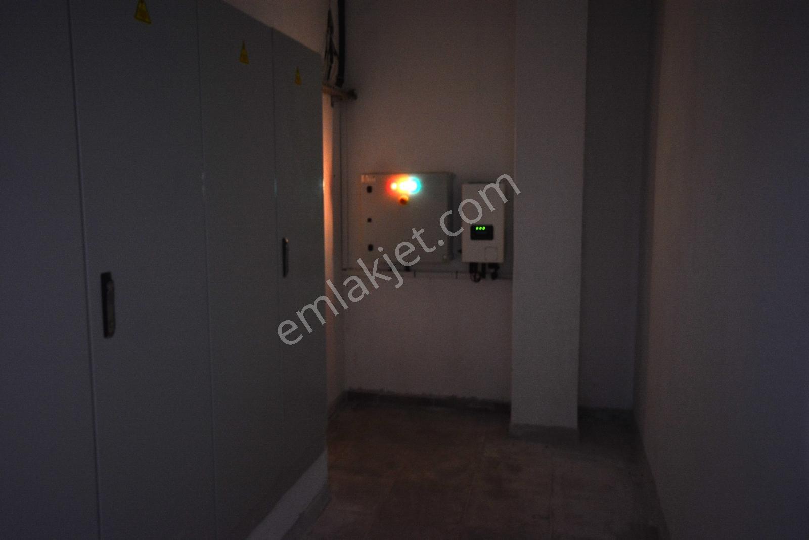 Satılık 4+1 Üst Dublek 120 M2 Cadde Üzerinde Daire Sıfır Daire — fotoğraf 27