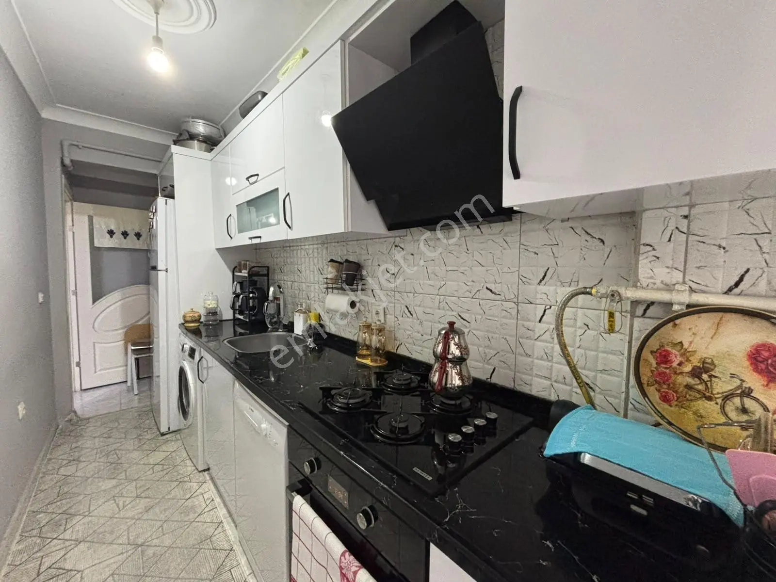 2+1 Balkonlu Masrafsız Arakat Daire — fotoğraf 3