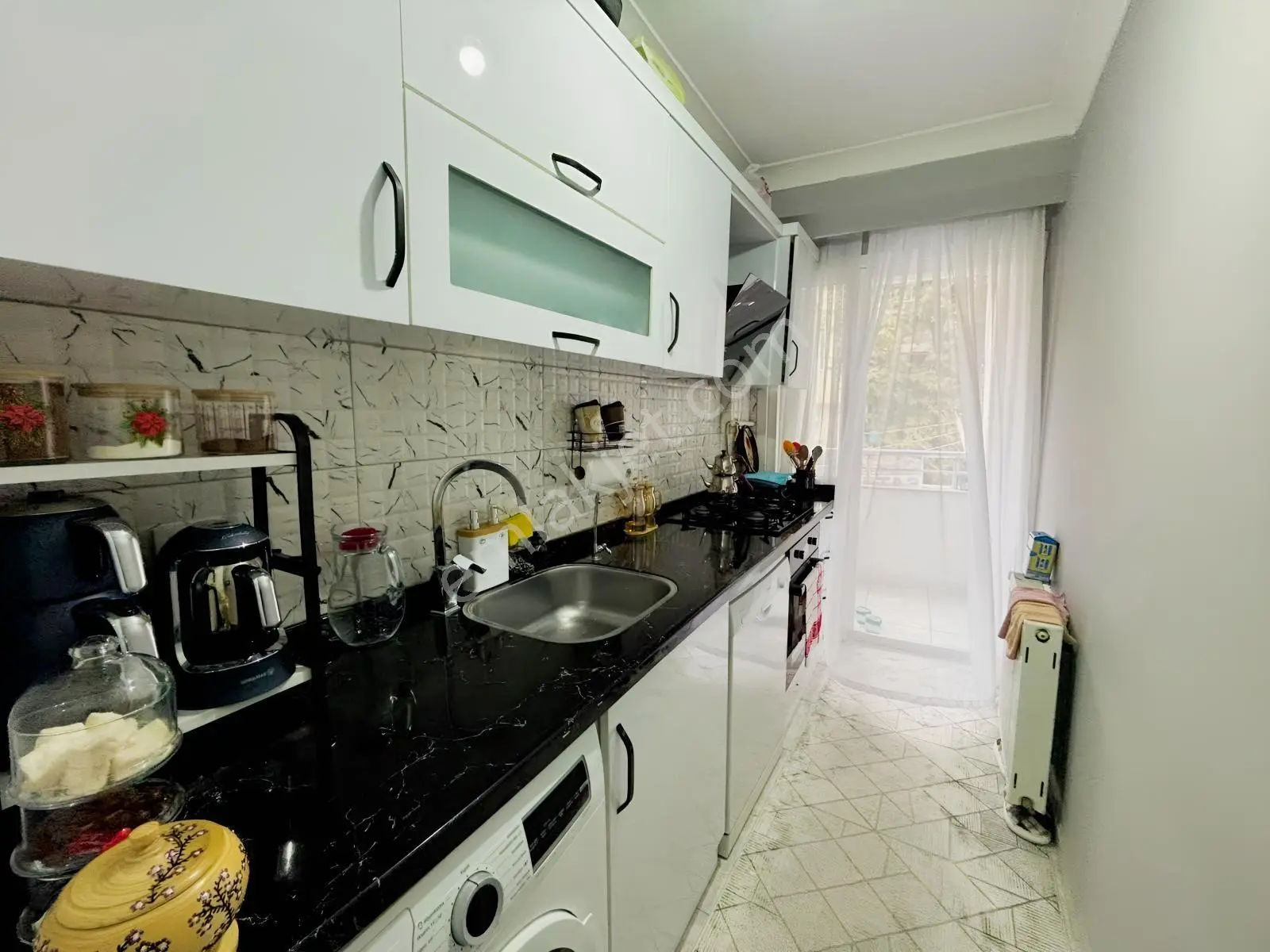 2+1 Balkonlu Masrafsız Arakat Daire — fotoğraf 4