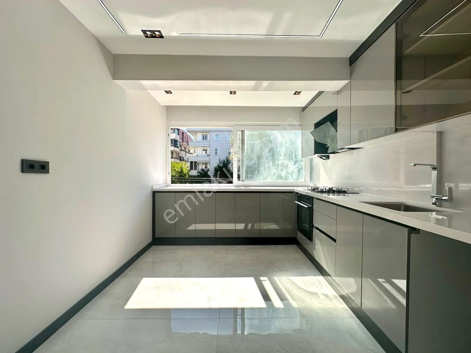 Referans'tan Altınkum'da Denize 400 Mt Ön Cephe Ayrı Mutfak Lüx 2+1 Daire — fotoğraf 35