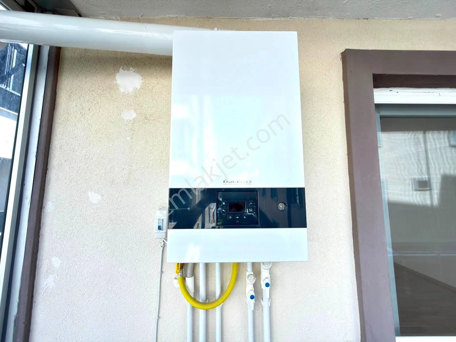 Referans'tan Altınkum'da Ara Kat Geniş Kullanımlı Asansörlü 1+1 Daire — fotoğraf 9