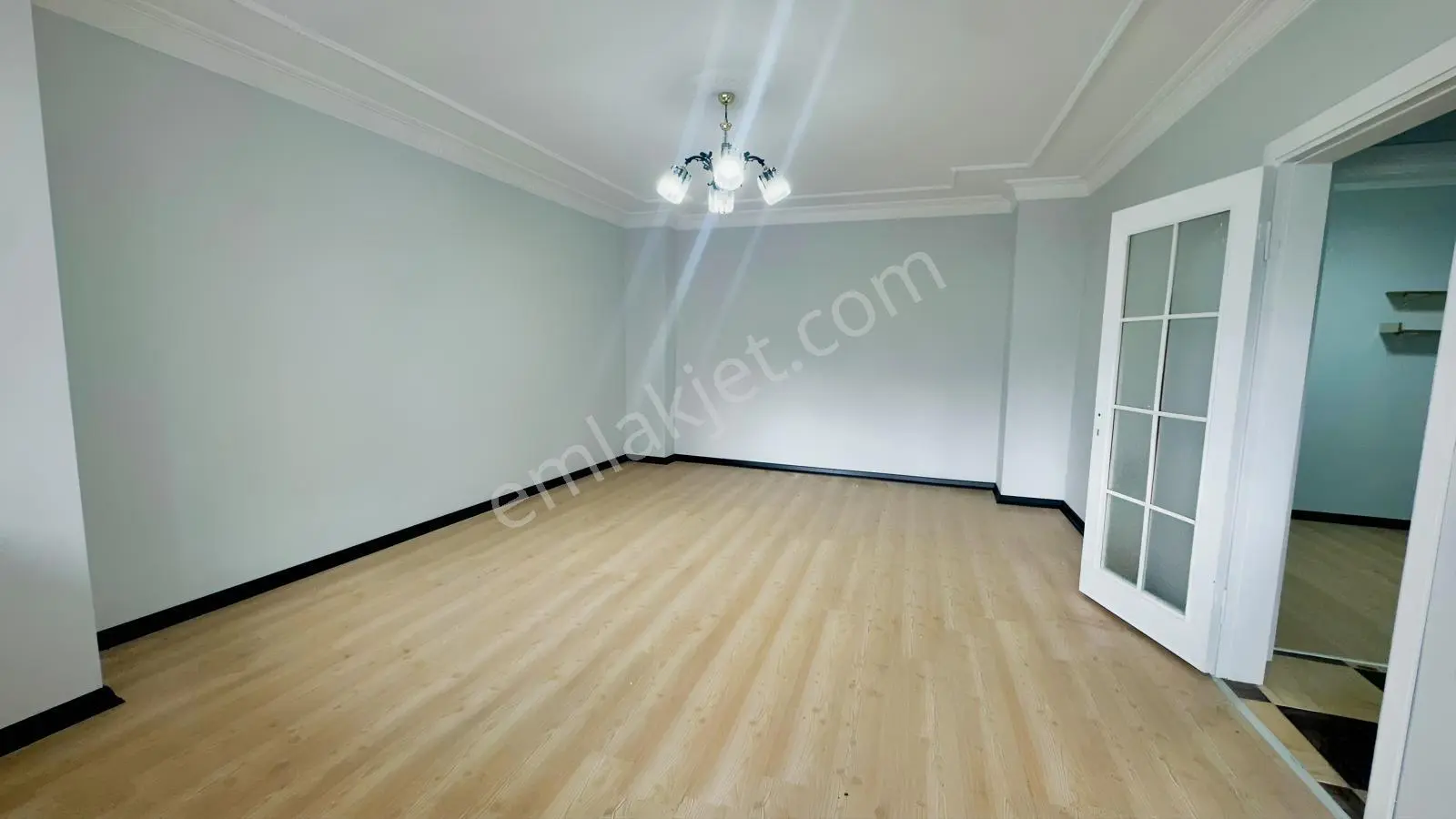 Doğan Araslı'nın Dibinde Köşe Başı 3+1 Arakat Daire — fotoğraf 4
