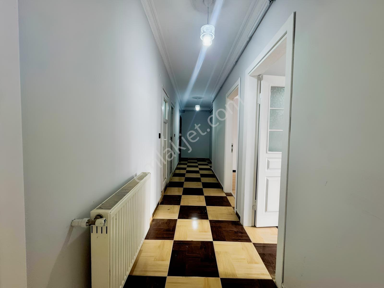 Doğan Araslı'nın Dibinde Köşe Başı 3+1 Arakat Daire — fotoğraf 10