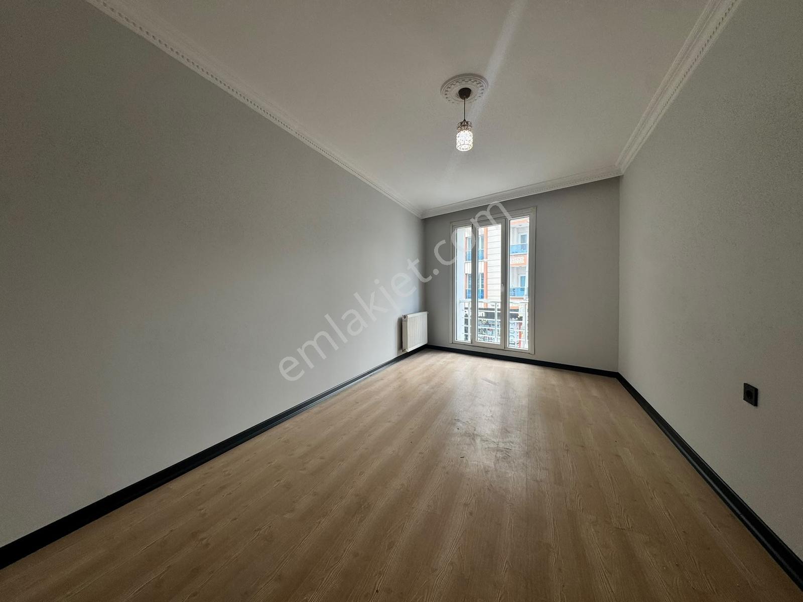 Doğan Araslı'nın Dibinde Köşe Başı 3+1 Arakat Daire — fotoğraf 12