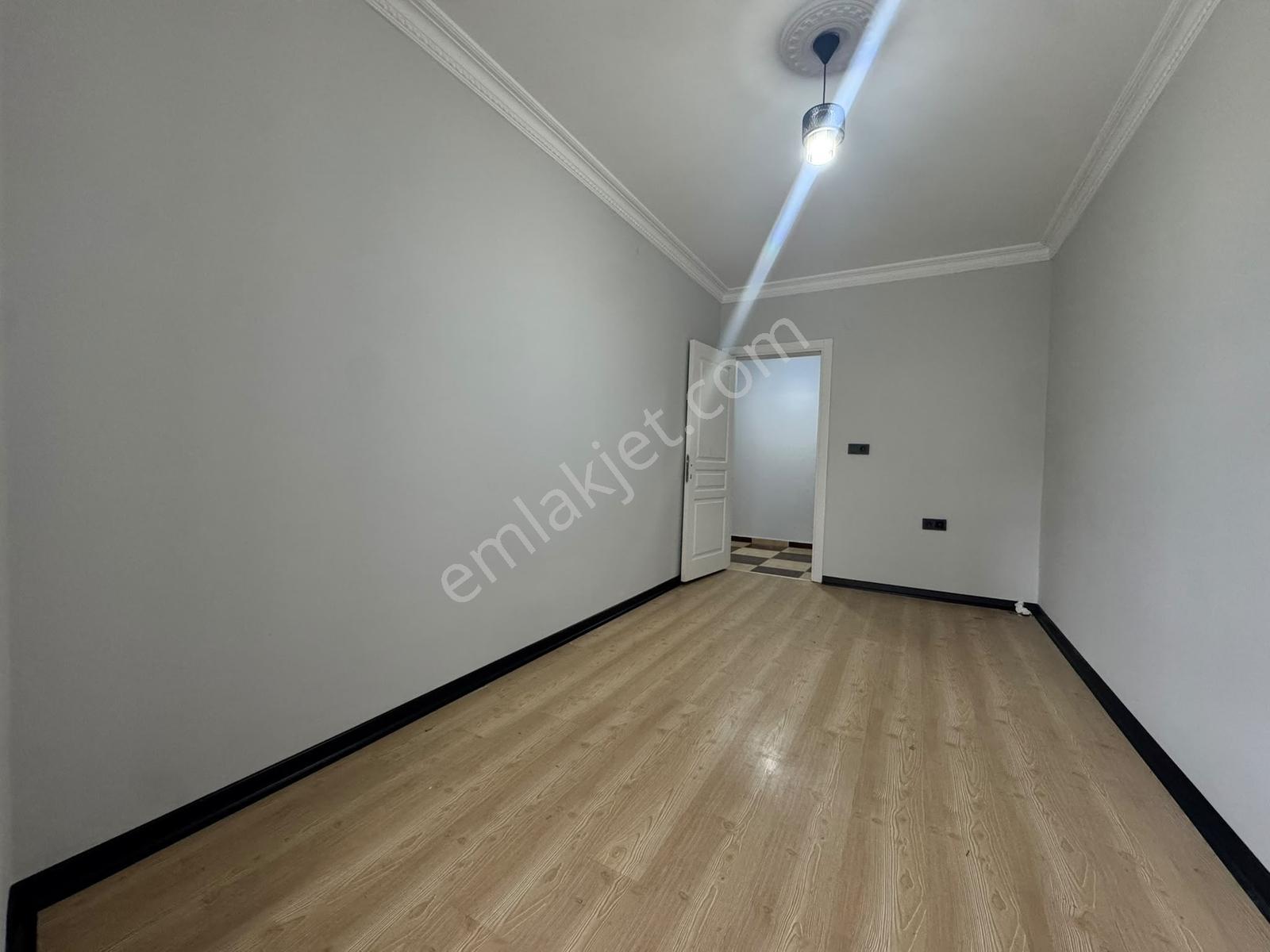 Doğan Araslı'nın Dibinde Köşe Başı 3+1 Arakat Daire — fotoğraf 14