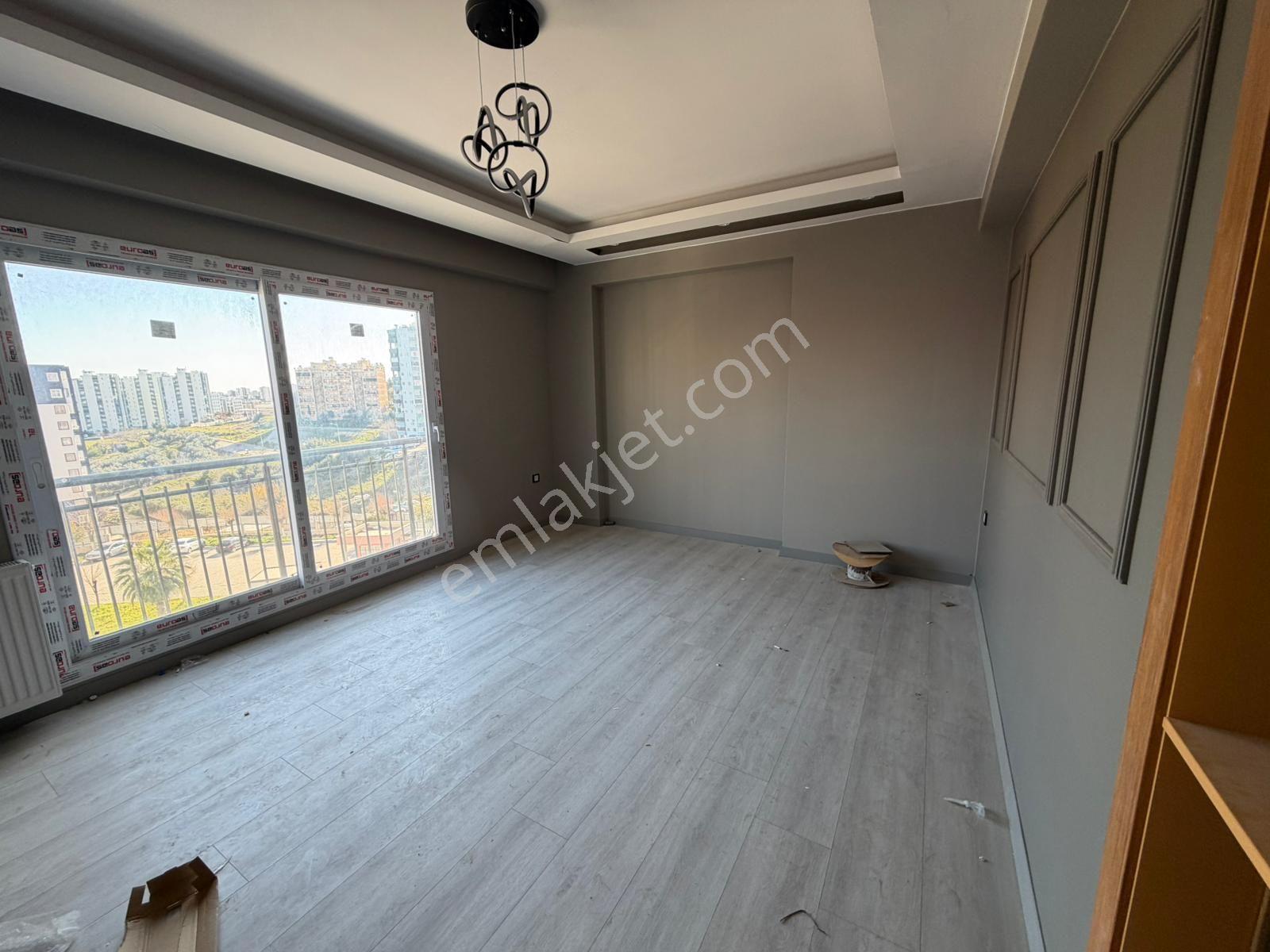 Osmangazi Mahallesinde Site İçerisinde 3+1 Kapalı Mutfak Satılık Daire — fotoğraf 5