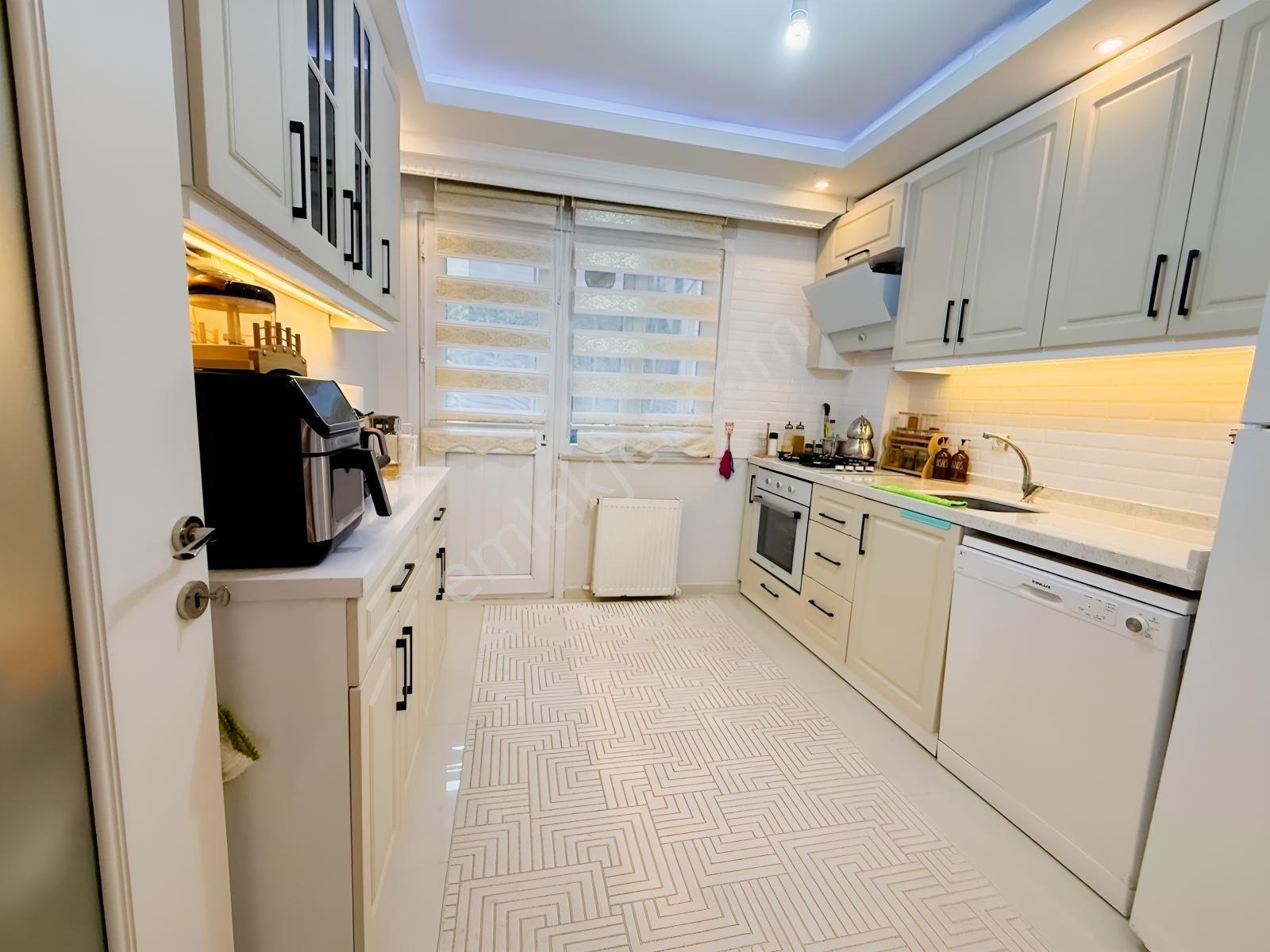 Alban'dan Her Odası Işık Alan Satılık 115m² 2+1 Arakat Daire !! — fotoğraf 11