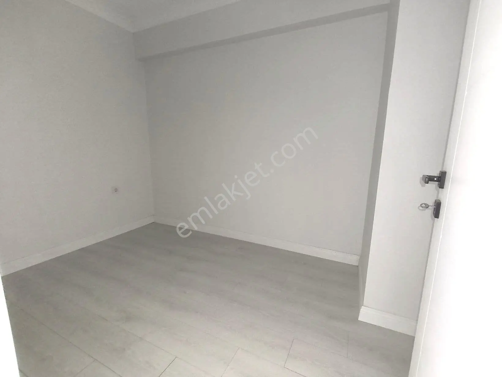 Gökay Emlaktan Çetinkaya Avm Yakını Sıfır 3+1 Daire 5.kat — fotoğraf 4