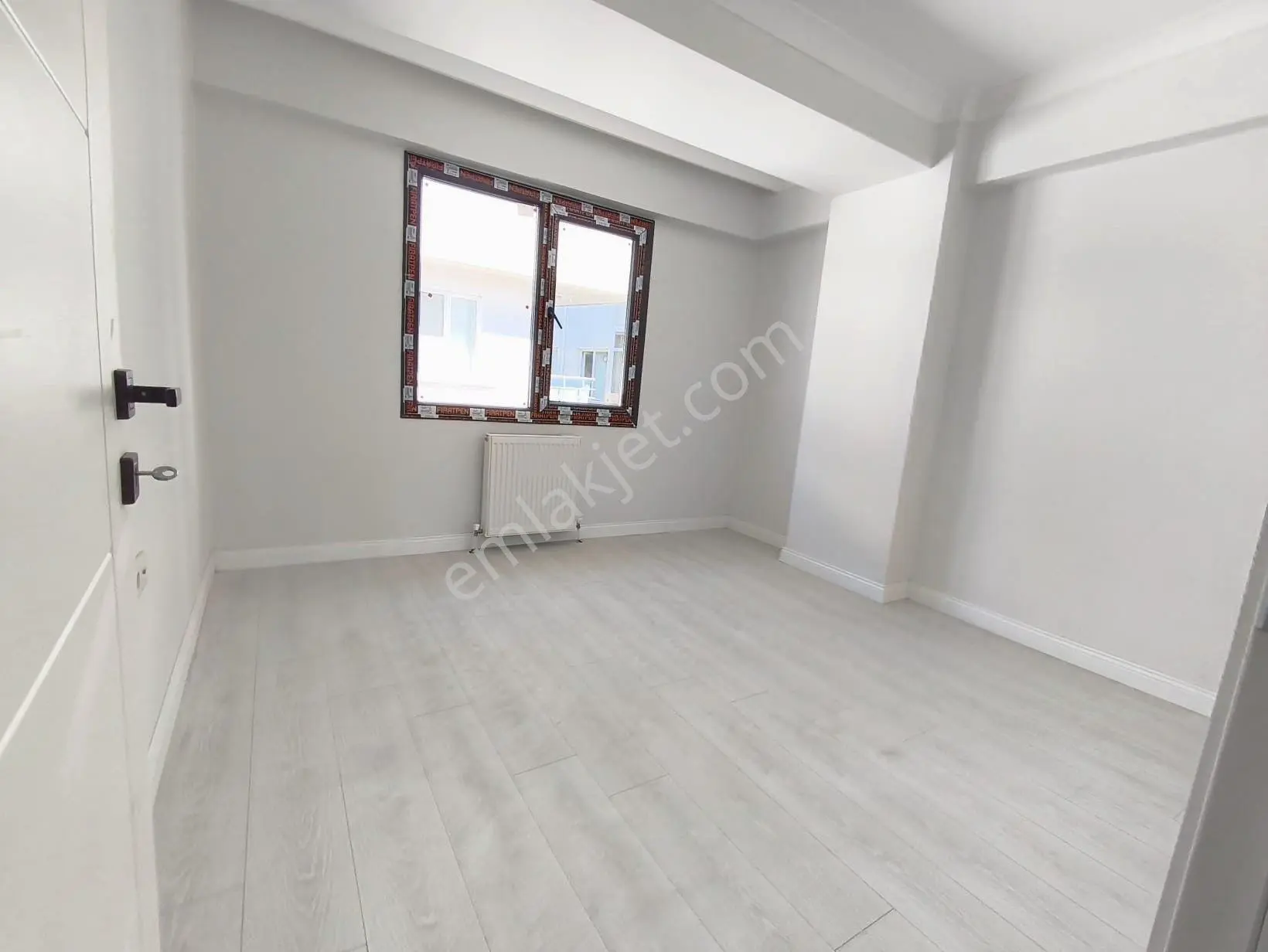 Gökay Emlaktan Çetinkaya Avm Yakını Sıfır 3+1 Daire 5.kat — fotoğraf 5