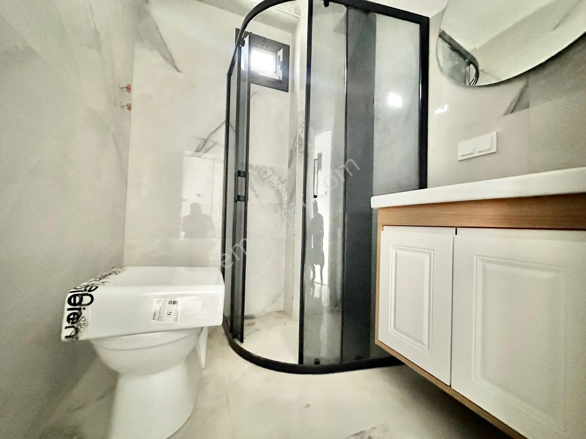 ꧁ay Emlaktan꧂küçükkuyu Mıhlı'da Lüks Butik Sitede Denize 300 M Bahçe Kullanımlı Satılık 2+1 Daire — fotoğraf 27