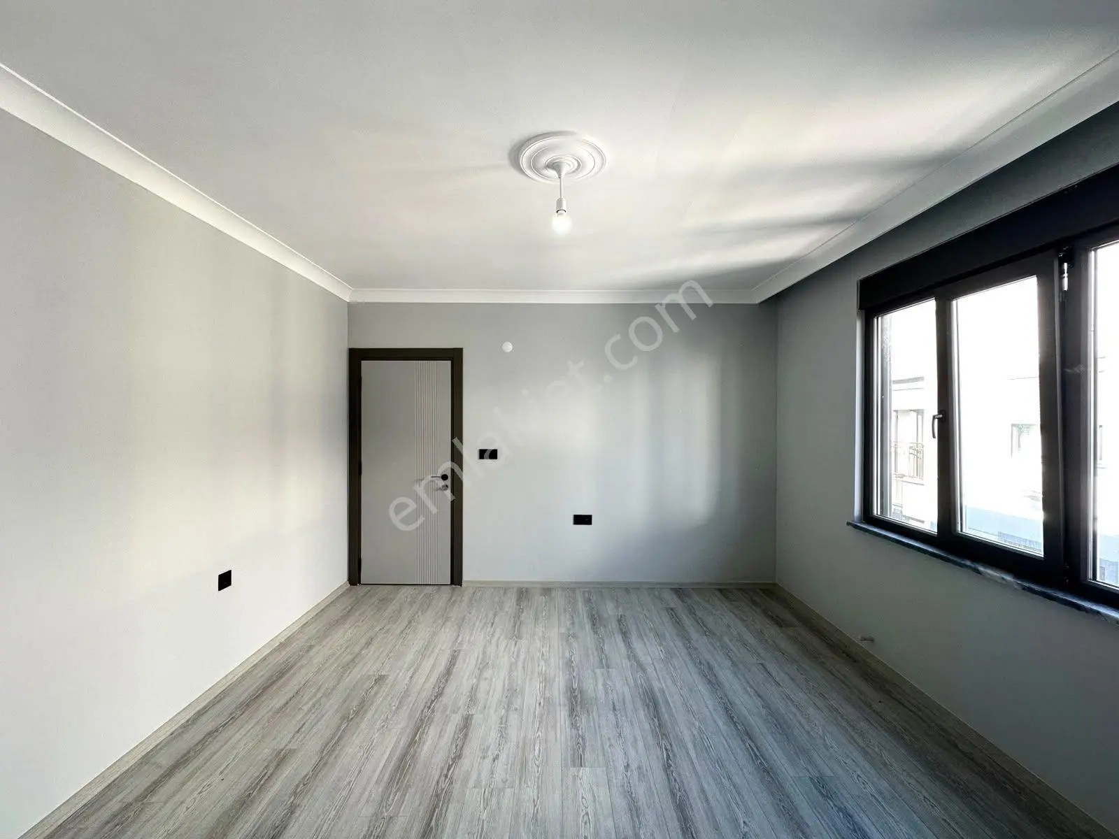 Referans'tan Altınkum'da Ön Cephe Ara Kat Oturmaya Hazır 2+1 Daire — fotoğraf 34