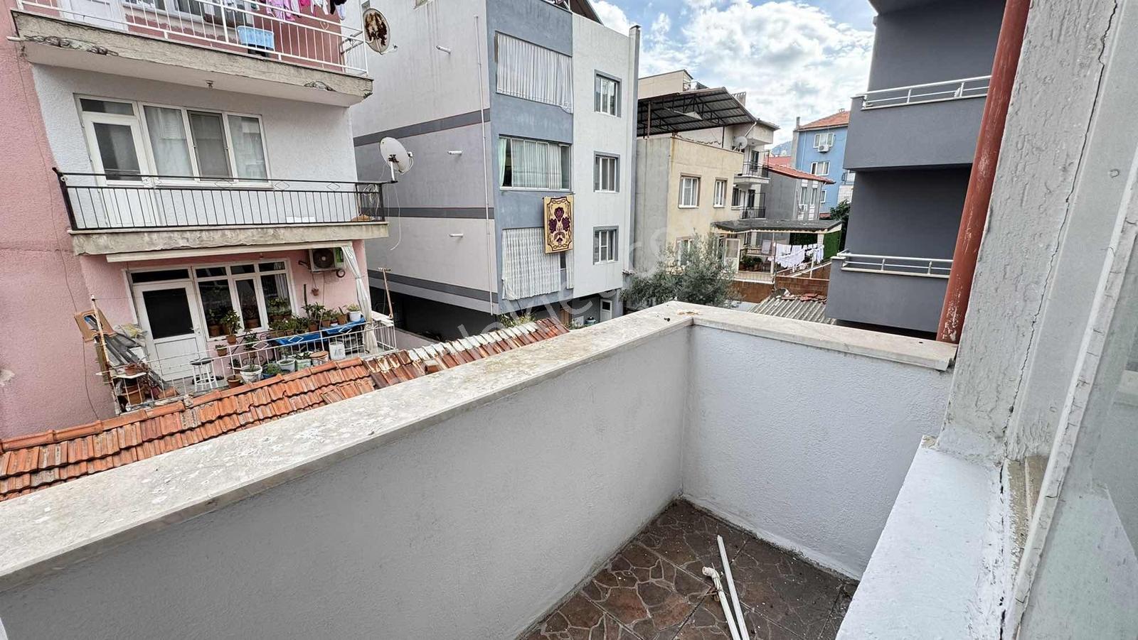 Dehir Emlaktan Kırkağaç Da Ki En Uygun Fiyatlı Daire — fotoğraf 9