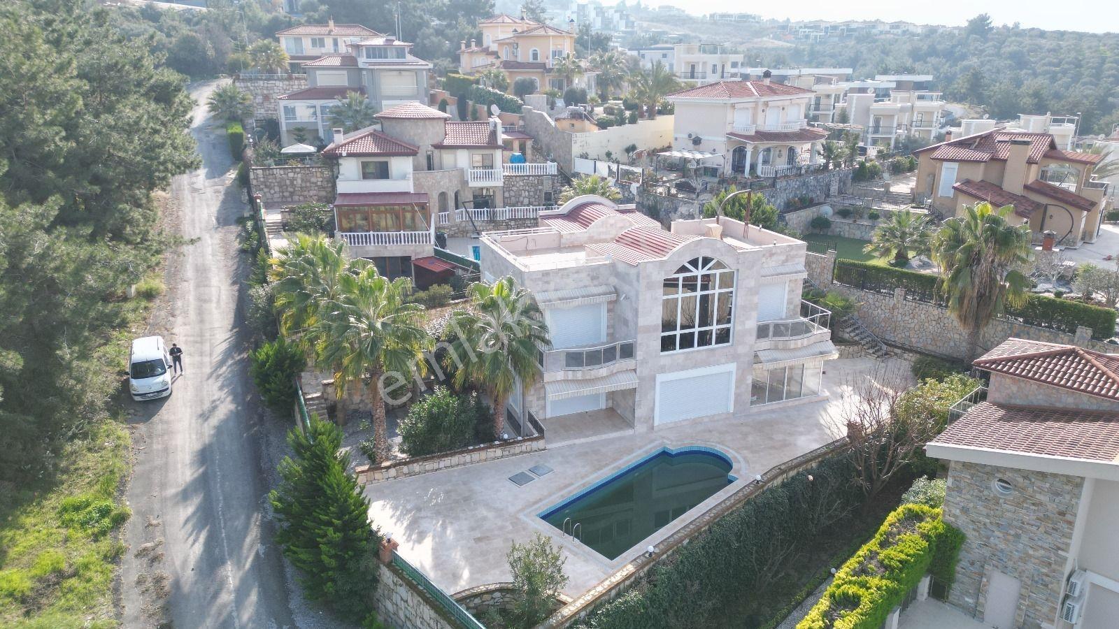 Kuşadası Satılık Soğucak Mevkii 4+1 Tek Müstakil Villa — fotoğraf 4