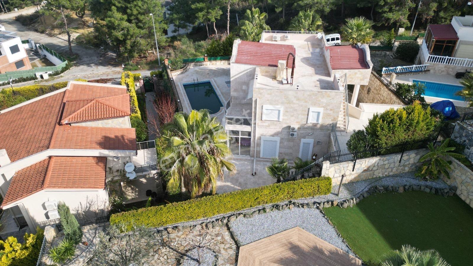 Kuşadası Satılık Soğucak Mevkii 4+1 Tek Müstakil Villa — fotoğraf 5