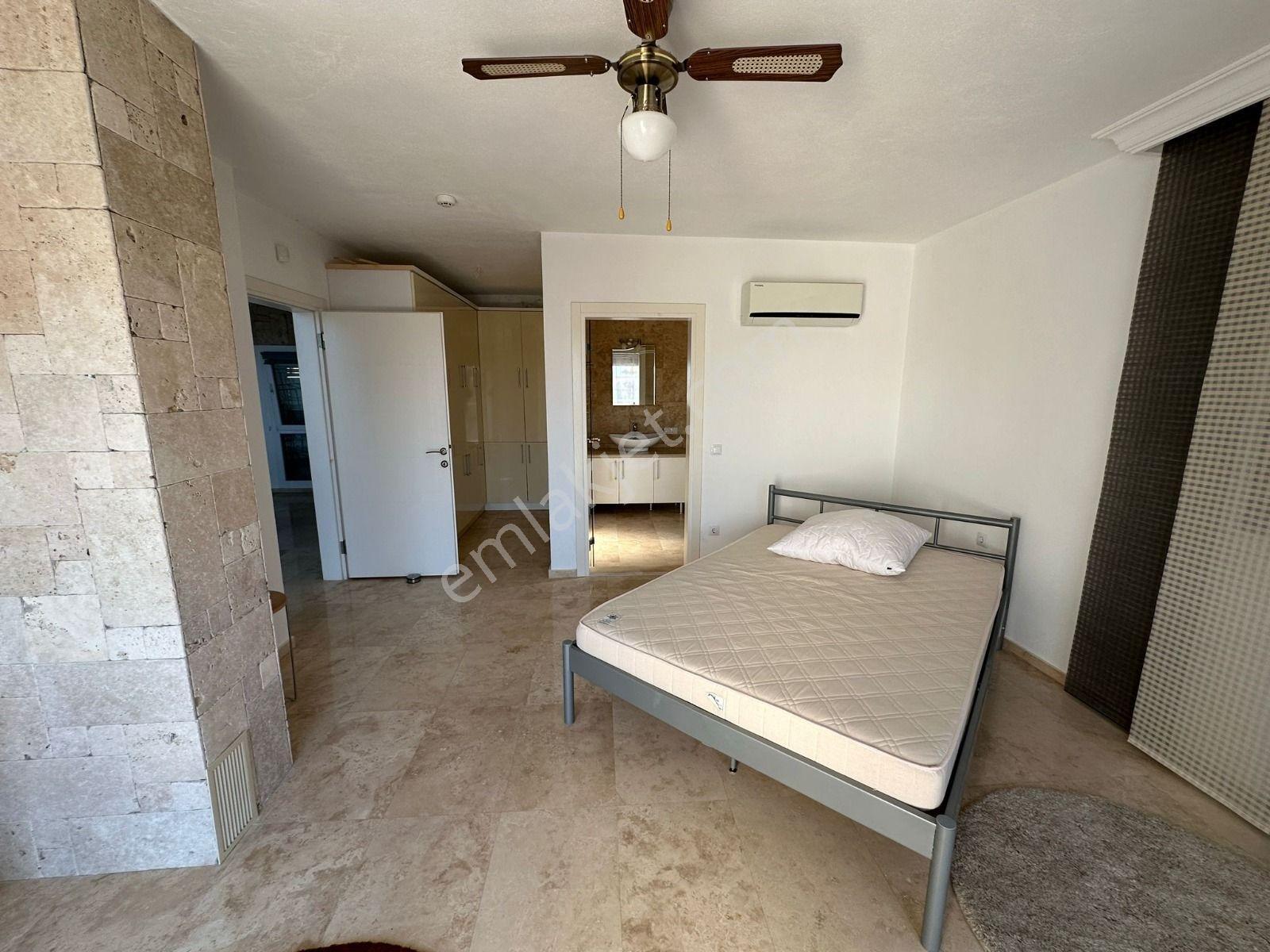 Kuşadası Satılık Soğucak Mevkii 4+1 Tek Müstakil Villa — fotoğraf 24