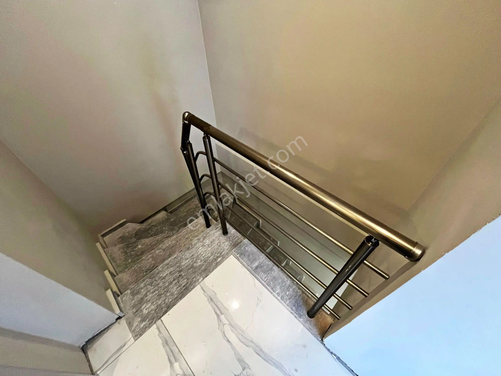 🛑🛑aktiften Akçay'ın En Göz Konforlu Otoparklı Giyinme Odalı Geniş Satılık 2+1 Dublexi — fotoğraf 25