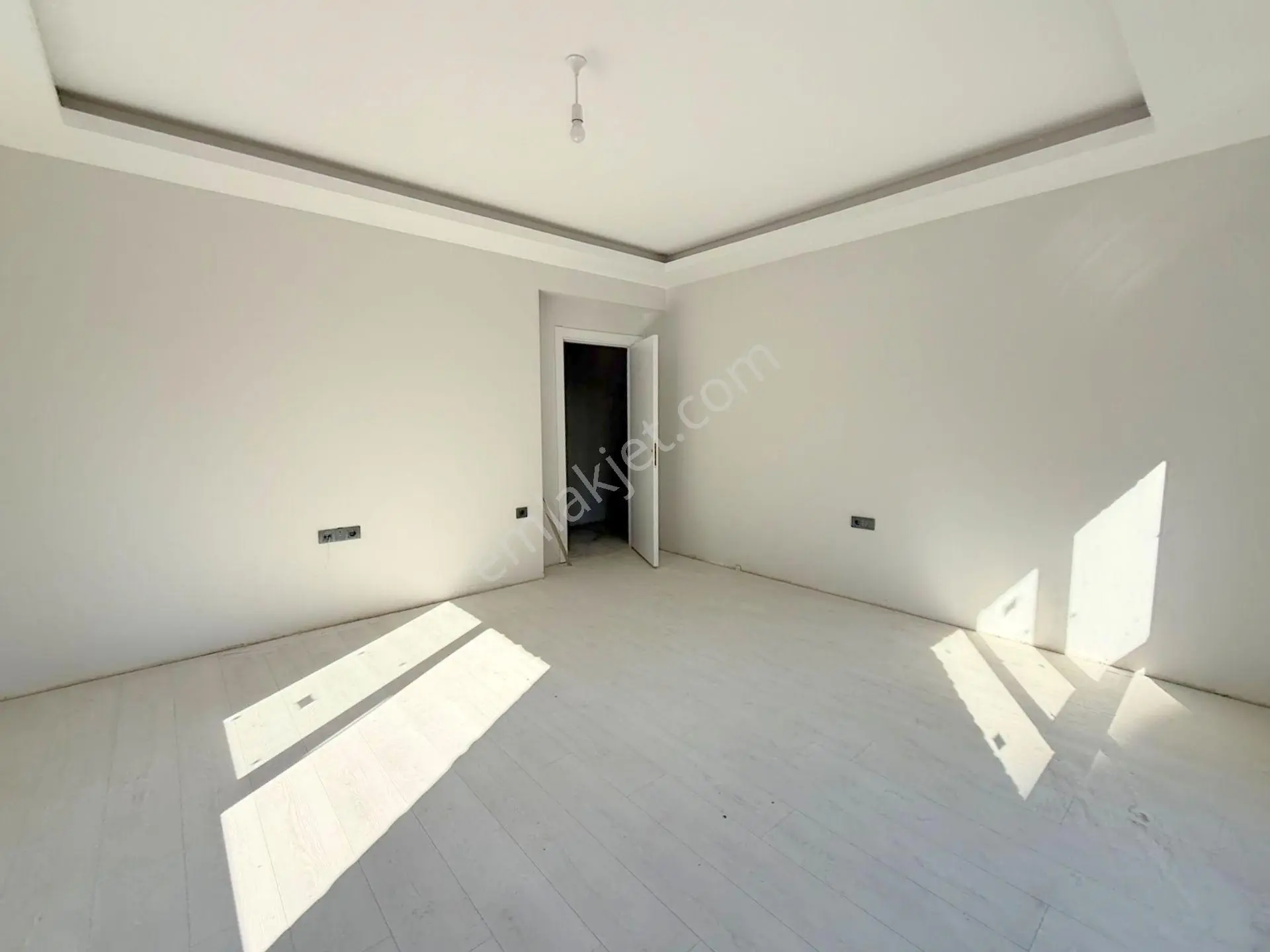 Mertcan'dan Caddeye 1dk Açık Balkonlu Sıfır 2+1 Daire — fotoğraf 3