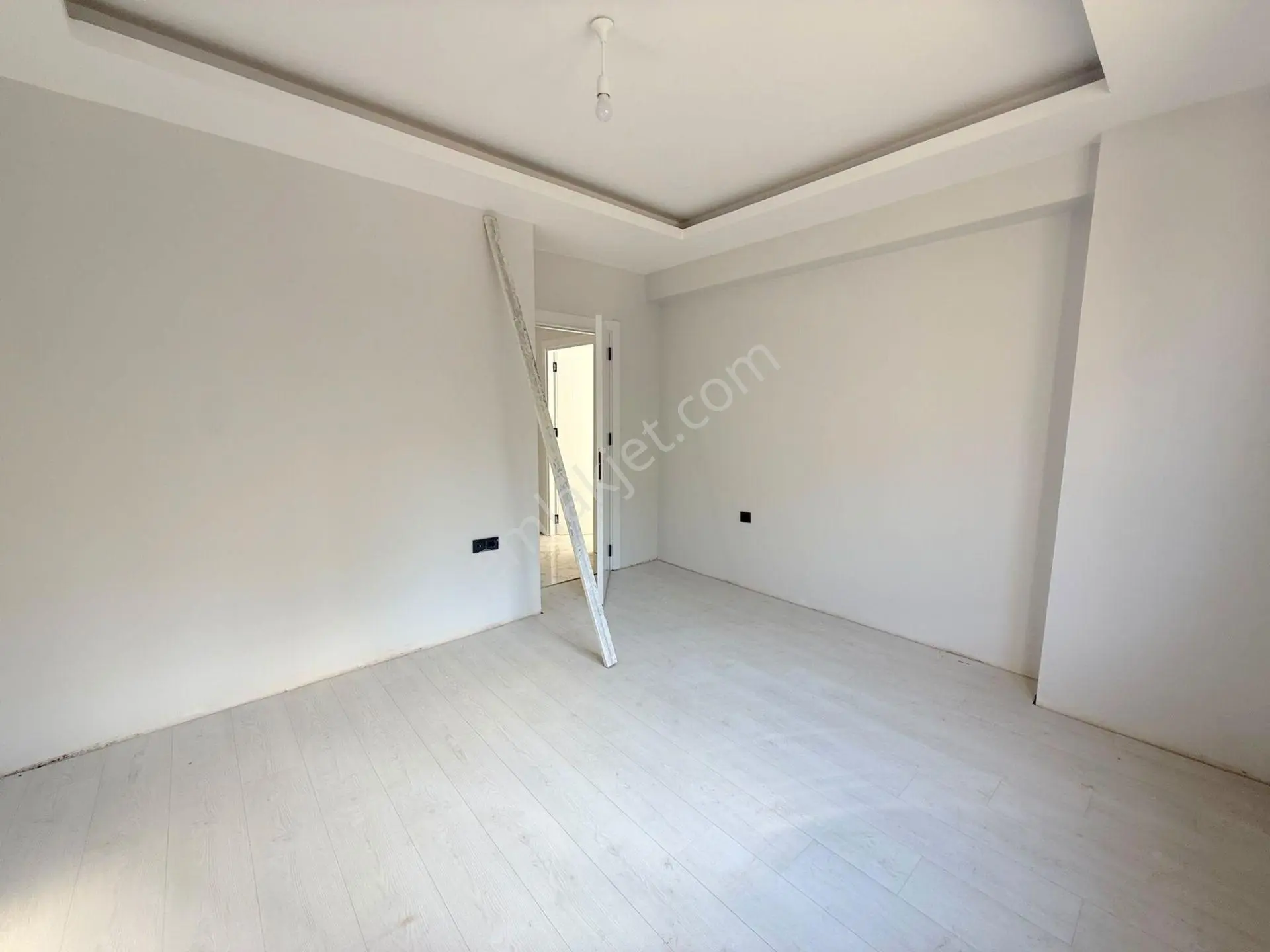 Mertcan'dan Caddeye 1dk Açık Balkonlu Sıfır 2+1 Daire — fotoğraf 10