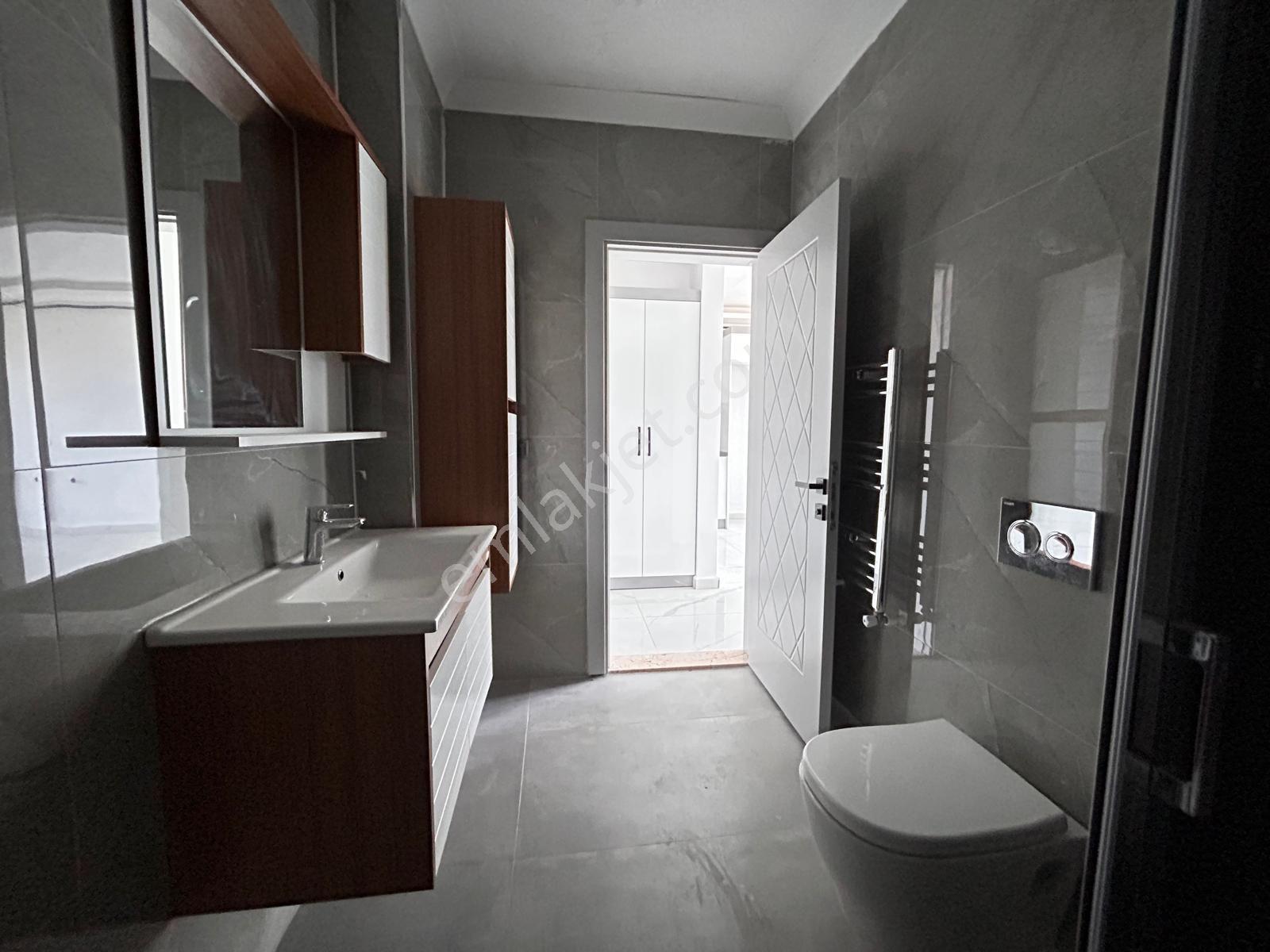 Burhaniye Bahçelievler Mahallesi 1+1 Sıfır Daire — fotoğraf 16