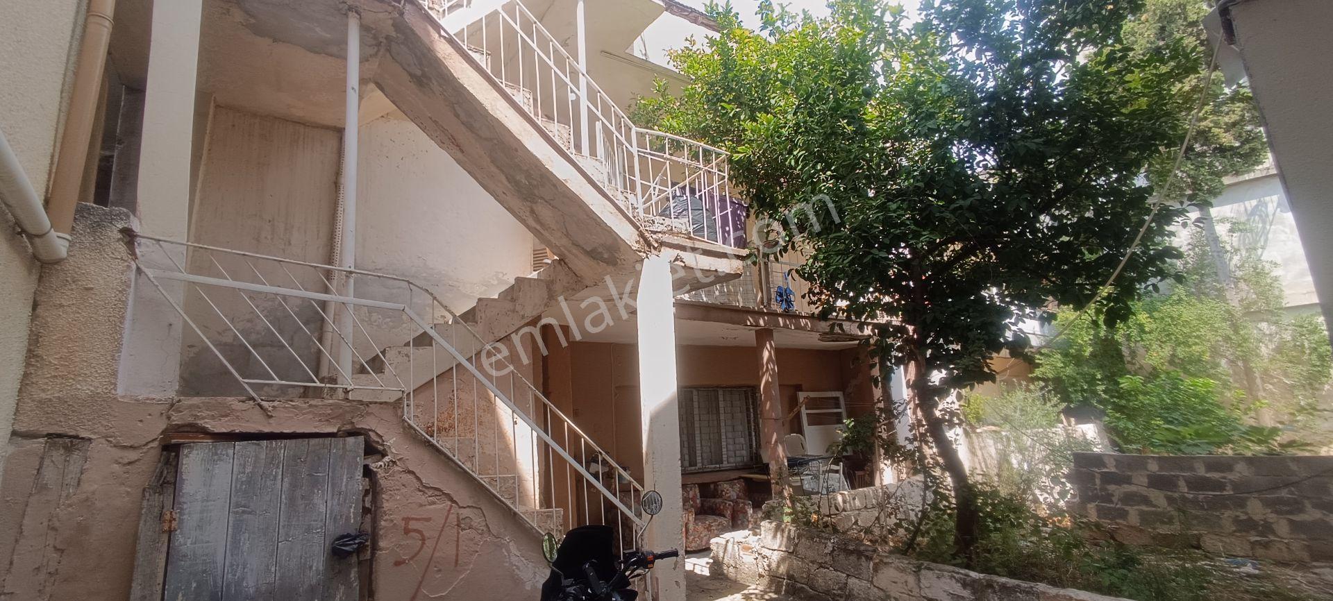 Adana Yeşilyurt Mah. Satılık 2 Katlı Müstakil Ev 70m² Hisseye Sahip — fotoğraf 3