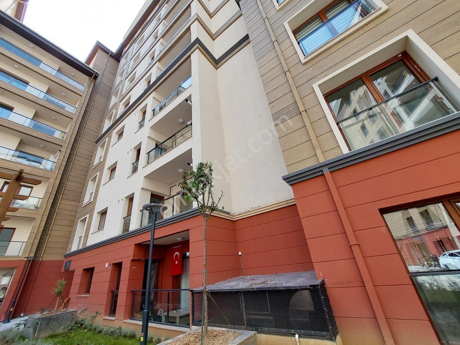 Kağıthane Yahya Kemal Toki De Kapalı Mutfak 2+1 Satılık Daire