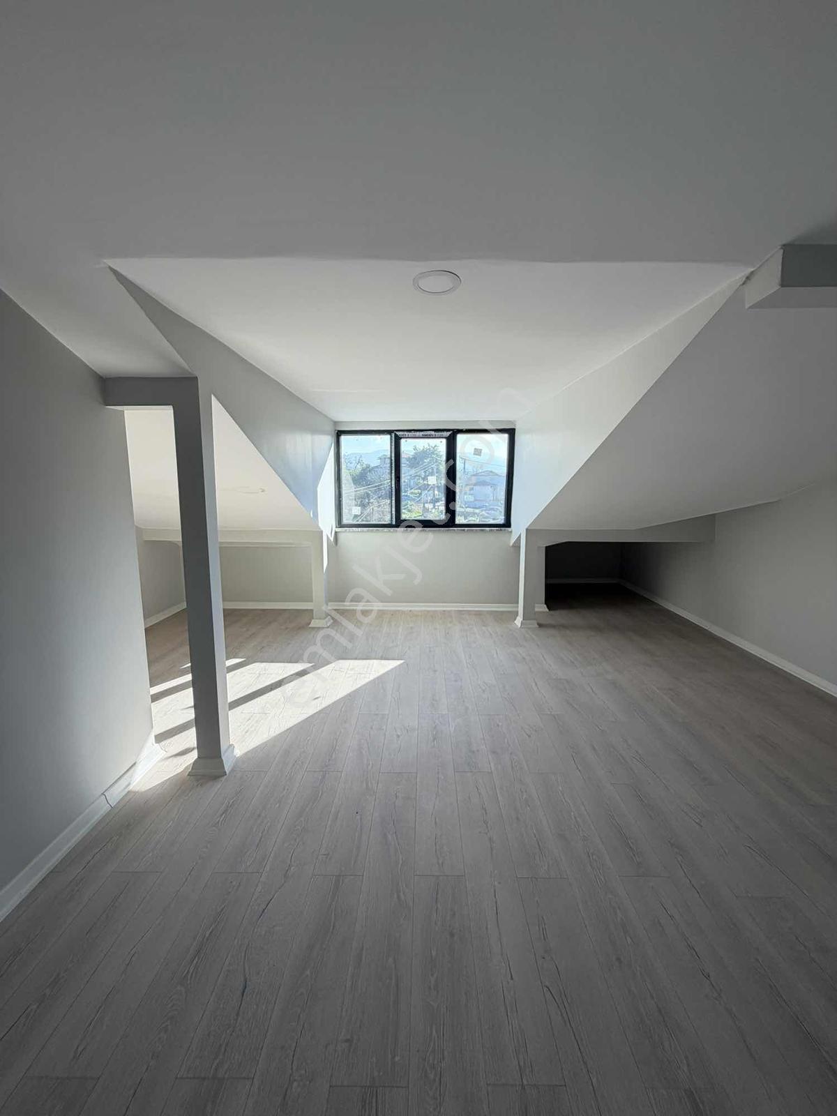Engin Emlaktan Akçakoca Ayazlı Da Satlık Dubleks Daire — fotoğraf 12