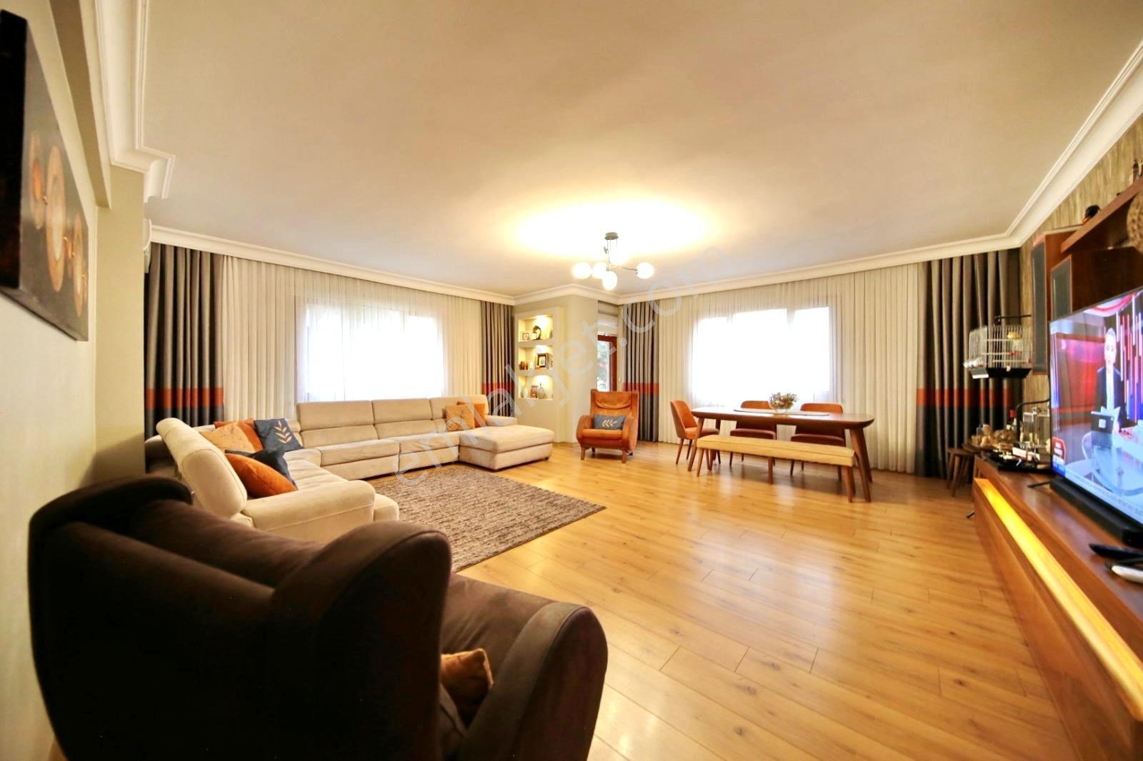Yatırım'Dan Çınar'Da İskanlı Yüksek Krediye Uygun 40M2 Salon 3+1