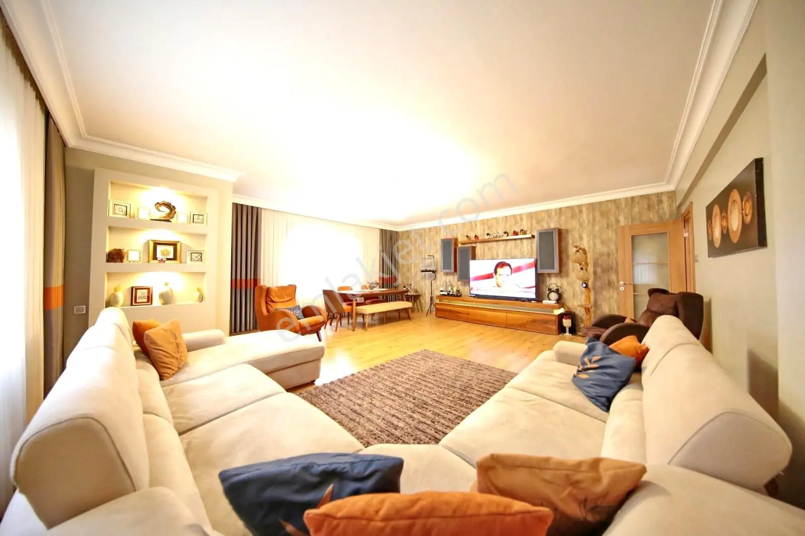 Yatırım'dan Çınar'da İskanlı Yüksek Krediye Uygun 40m2 Salon 3+1 — fotoğraf 3
