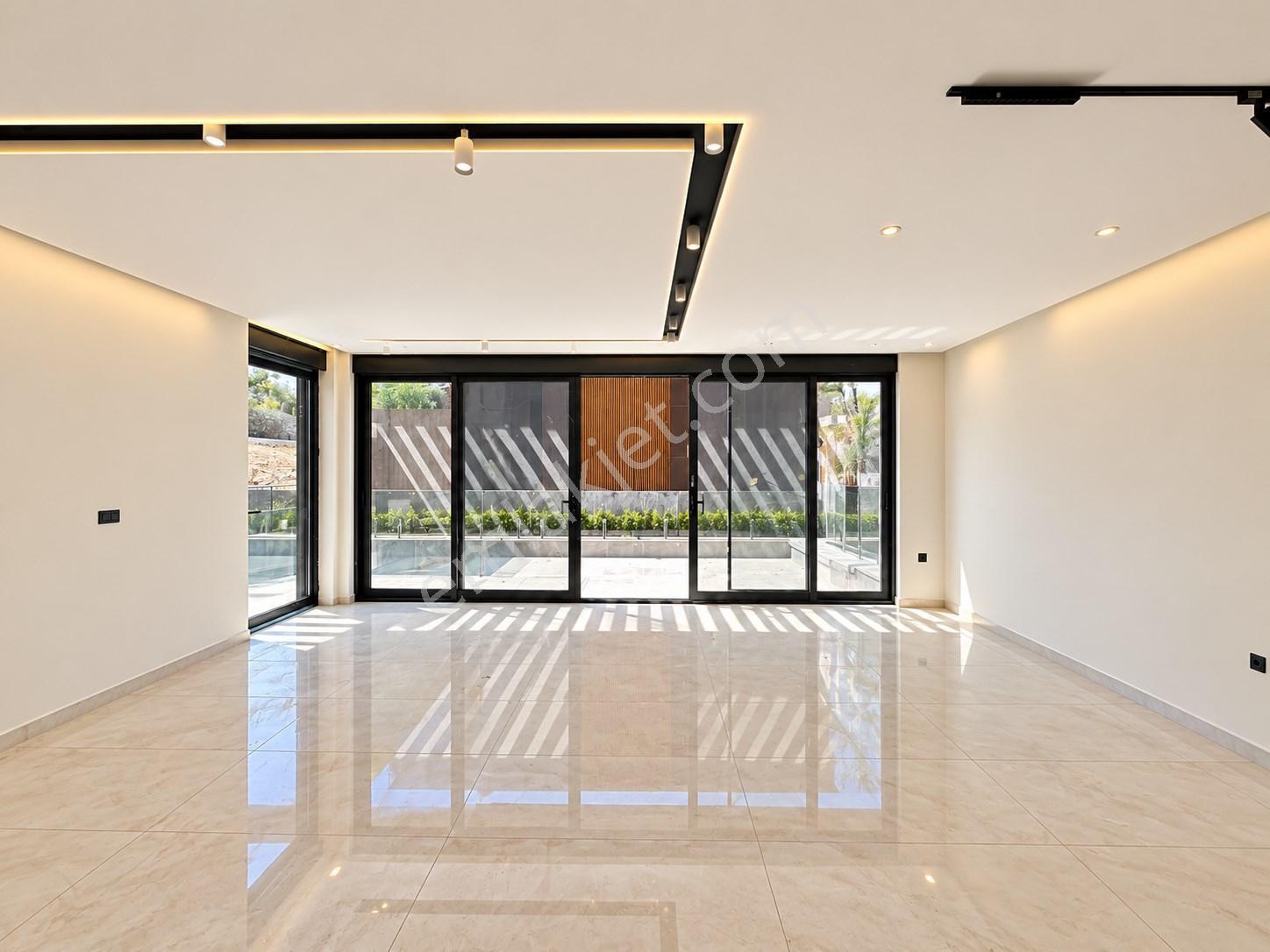 Alanya Oba Lüx Komplex İçerisinde Satılık Özel Havuzlu Muhteşem Villa — fotoğraf 5