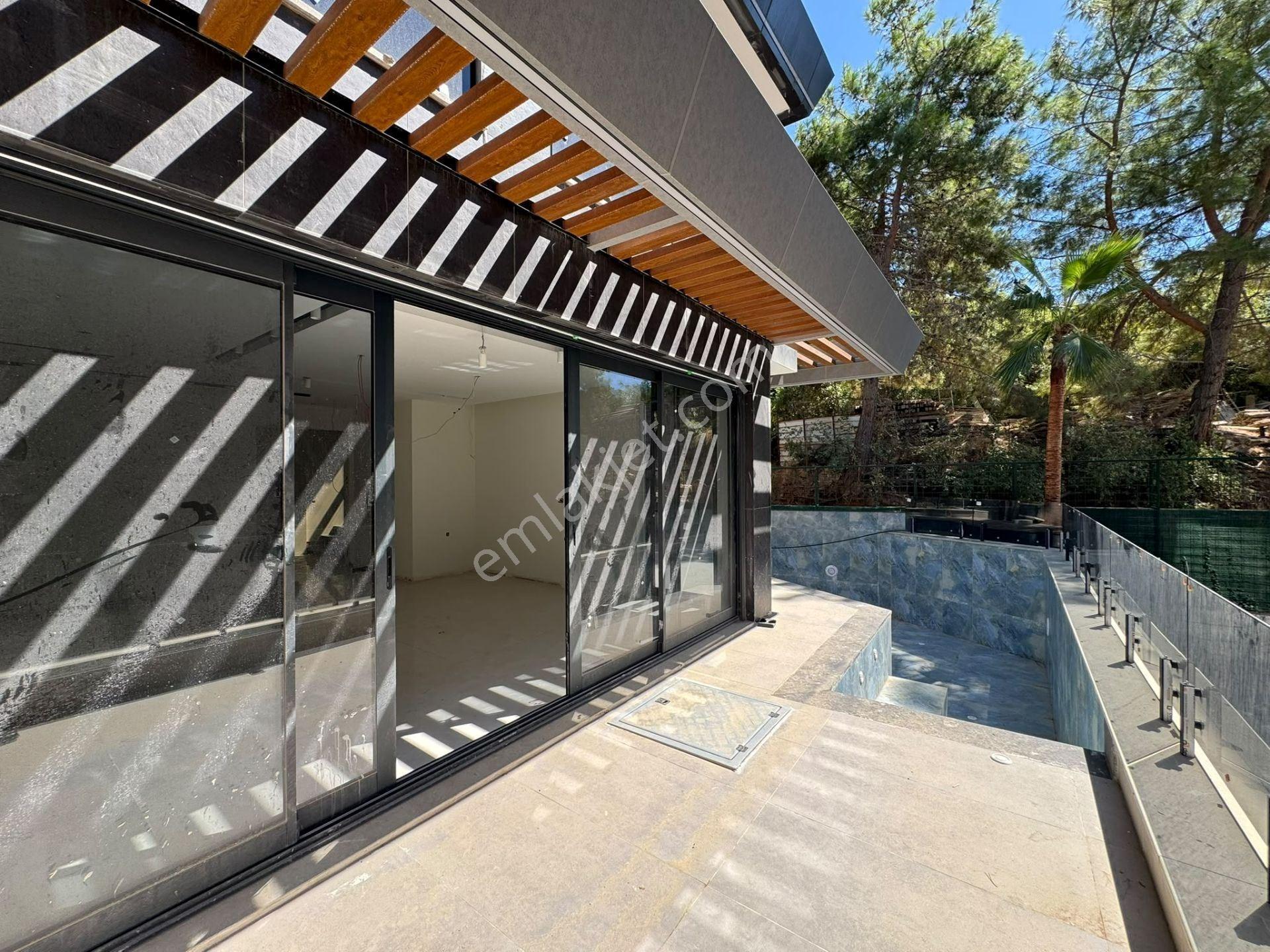 Alanya Oba Lüx Komplex İçerisinde Satılık Özel Havuzlu Muhteşem Villa — fotoğraf 25