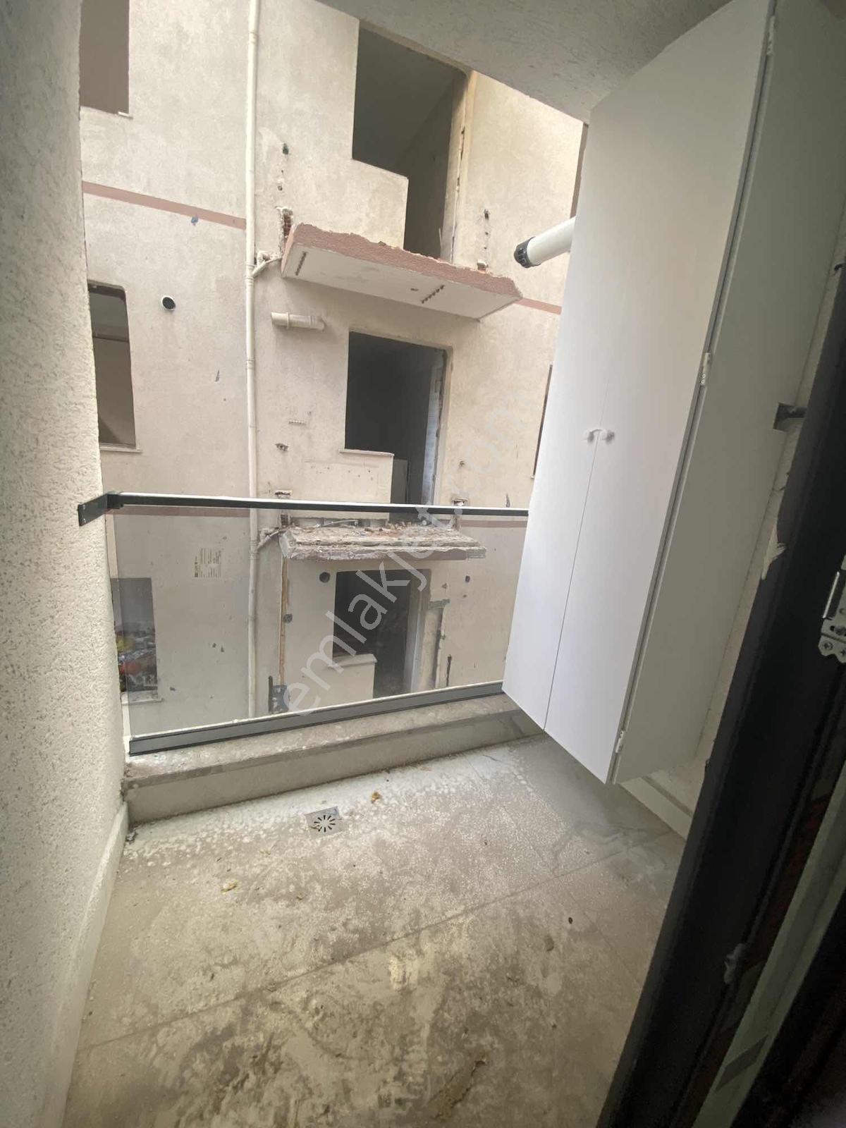 Merkezde Metrobüse Birkaç Dk.sıfır 2+1 Oturuma Hazır — fotoğraf 8
