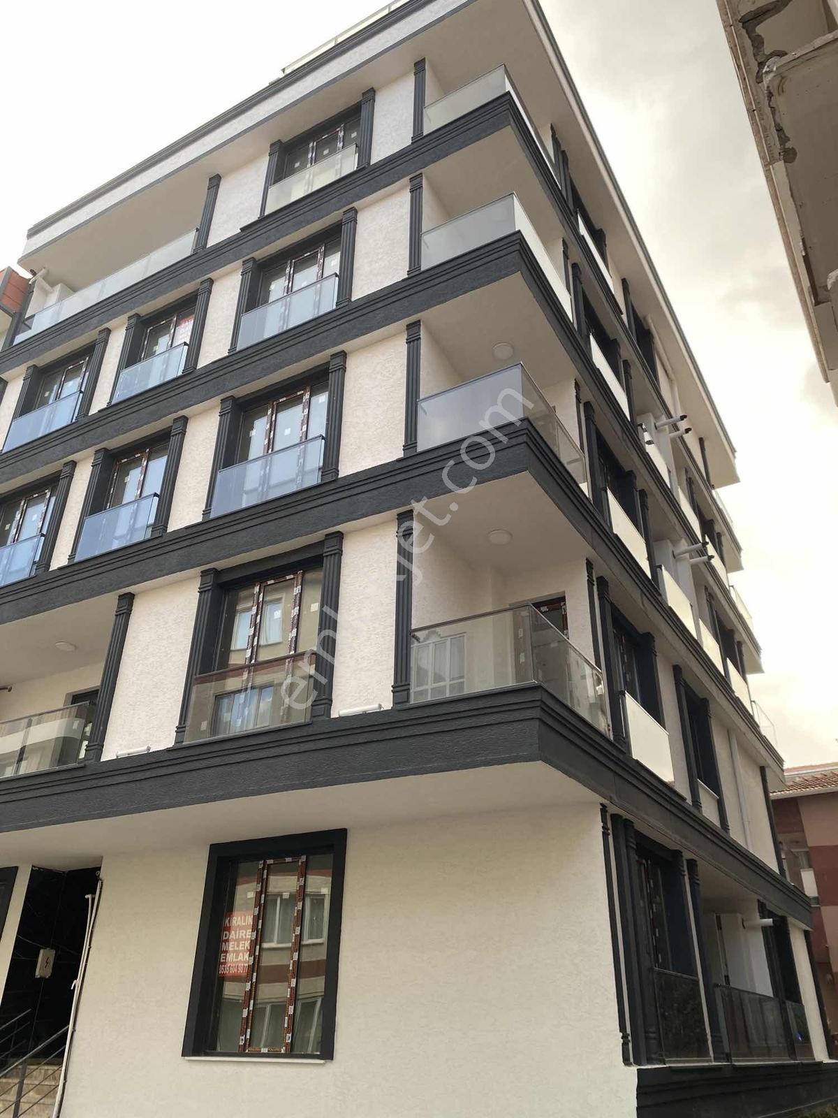 Merkezde Metrobüse Birkaç Dk.sıfır 2+1 Oturuma Hazır — fotoğraf 13