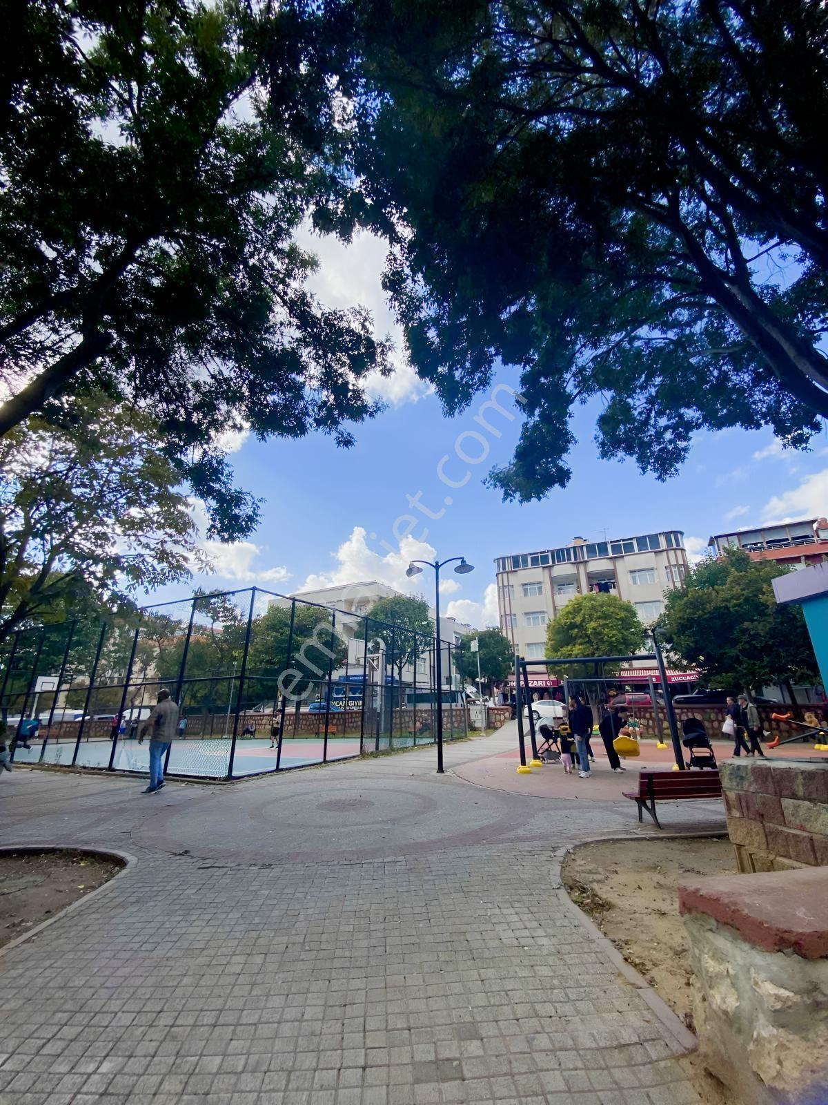 Merkezi Konum Metrobüse, Okullara, Markete Yakın Ön Cephe Daire — fotoğraf 2