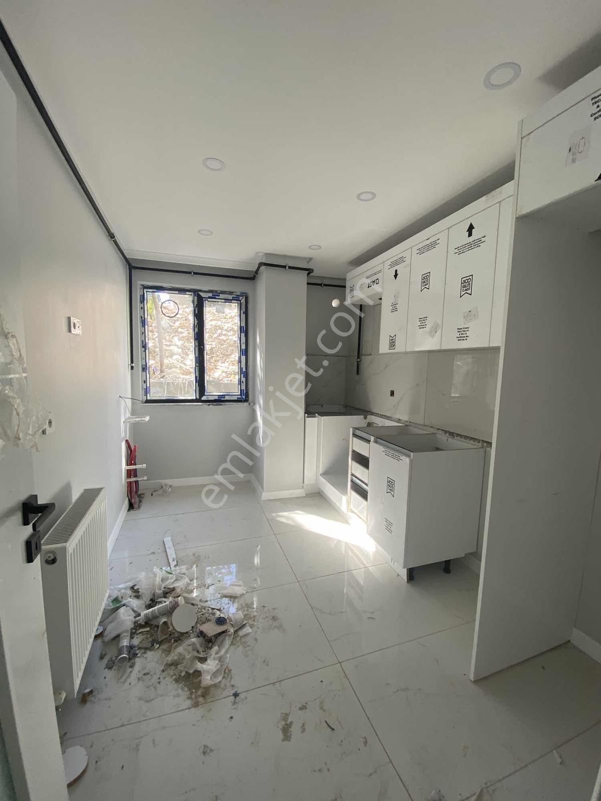 Denizköşkler Rüzgarlıda Sıfır 3+1 Oturuma Hazır Ebeveyn Banyolu — fotoğraf 7