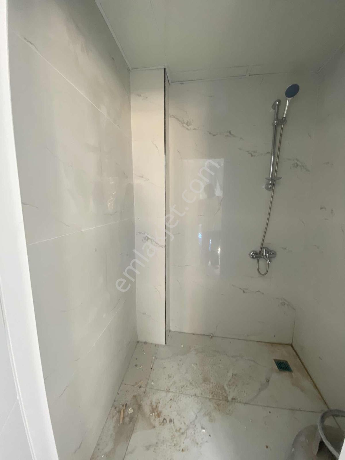 Denizköşkler Rüzgarlıda Sıfır 3+1 Oturuma Hazır Ebeveyn Banyolu — fotoğraf 9