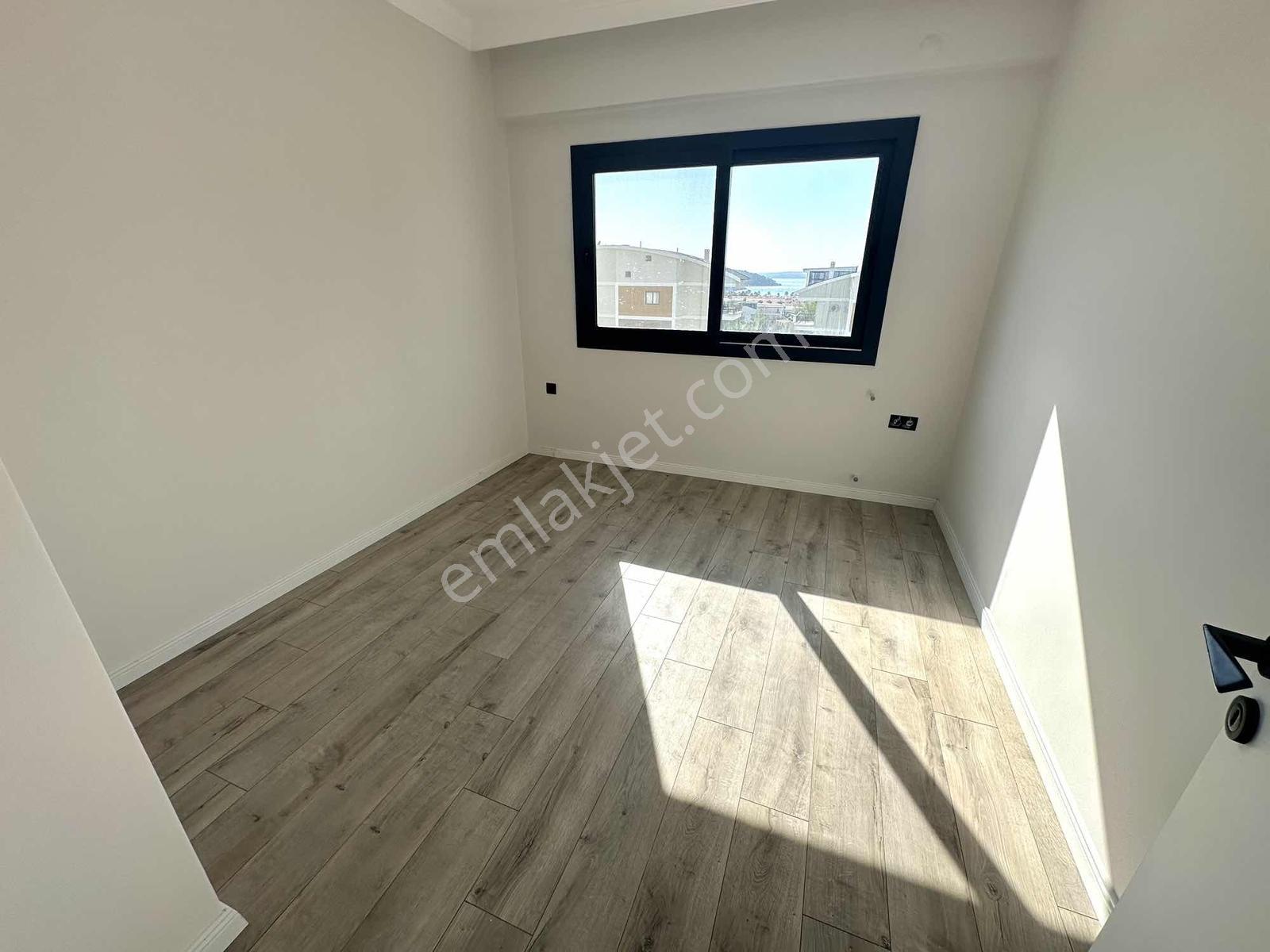 Akbükte Olimpik Havuzlu Sitede 3+1 Geniş Teraslı Daire — fotoğraf 15
